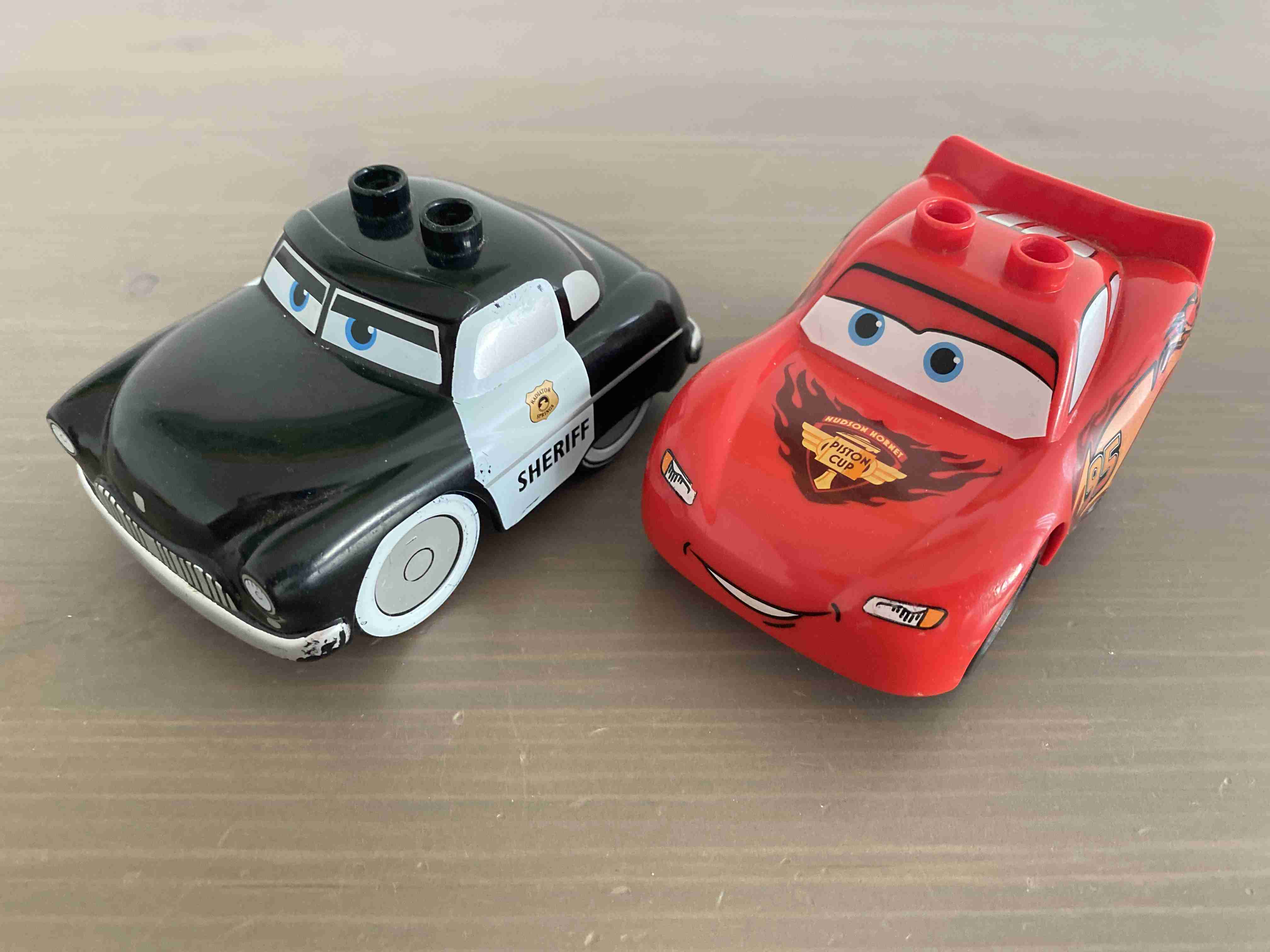 Lego Duplo - Cars - Šerif (Sheriff)