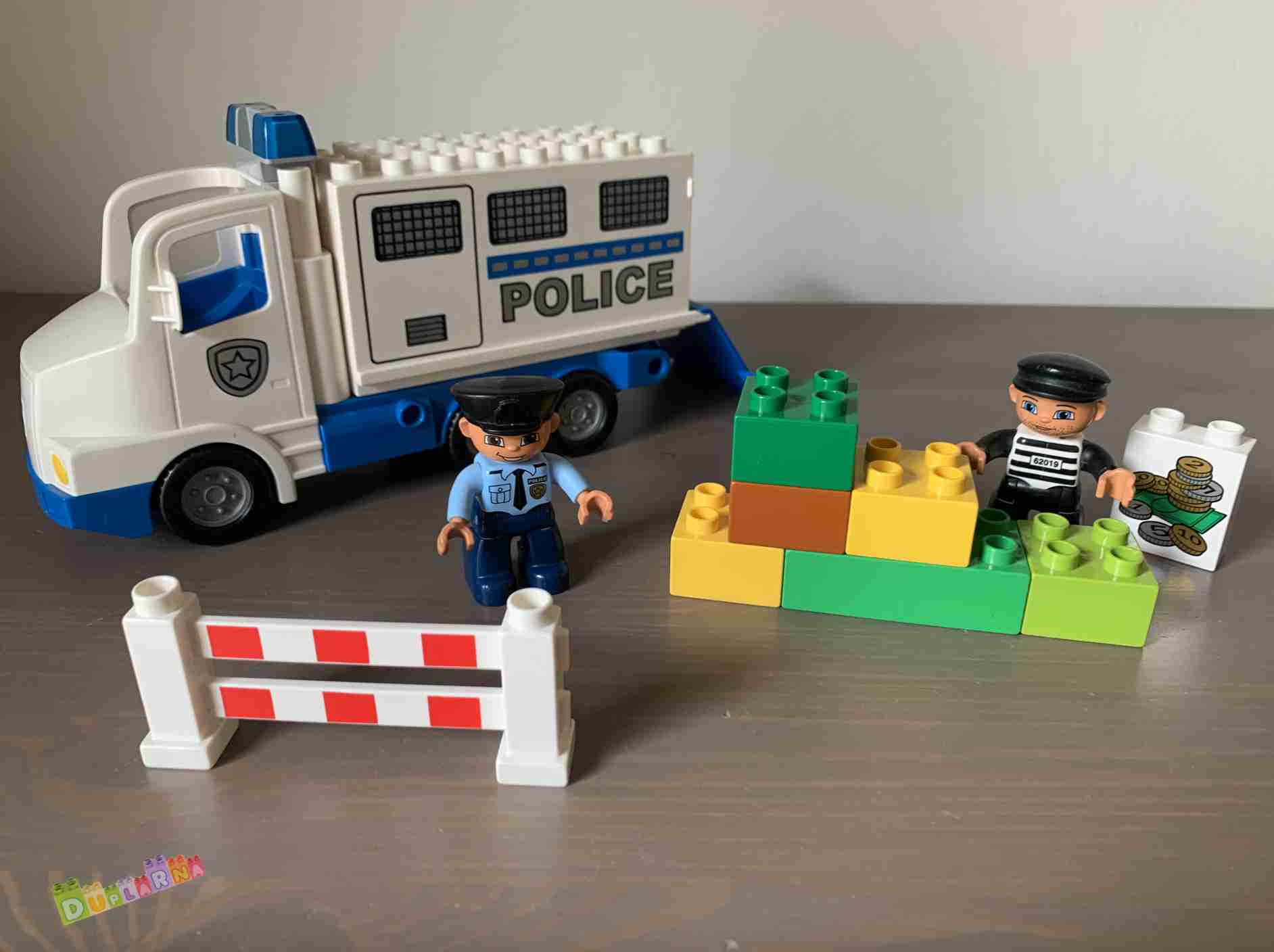 Lego Duplo 5680 - Policejní dodávka / Policie