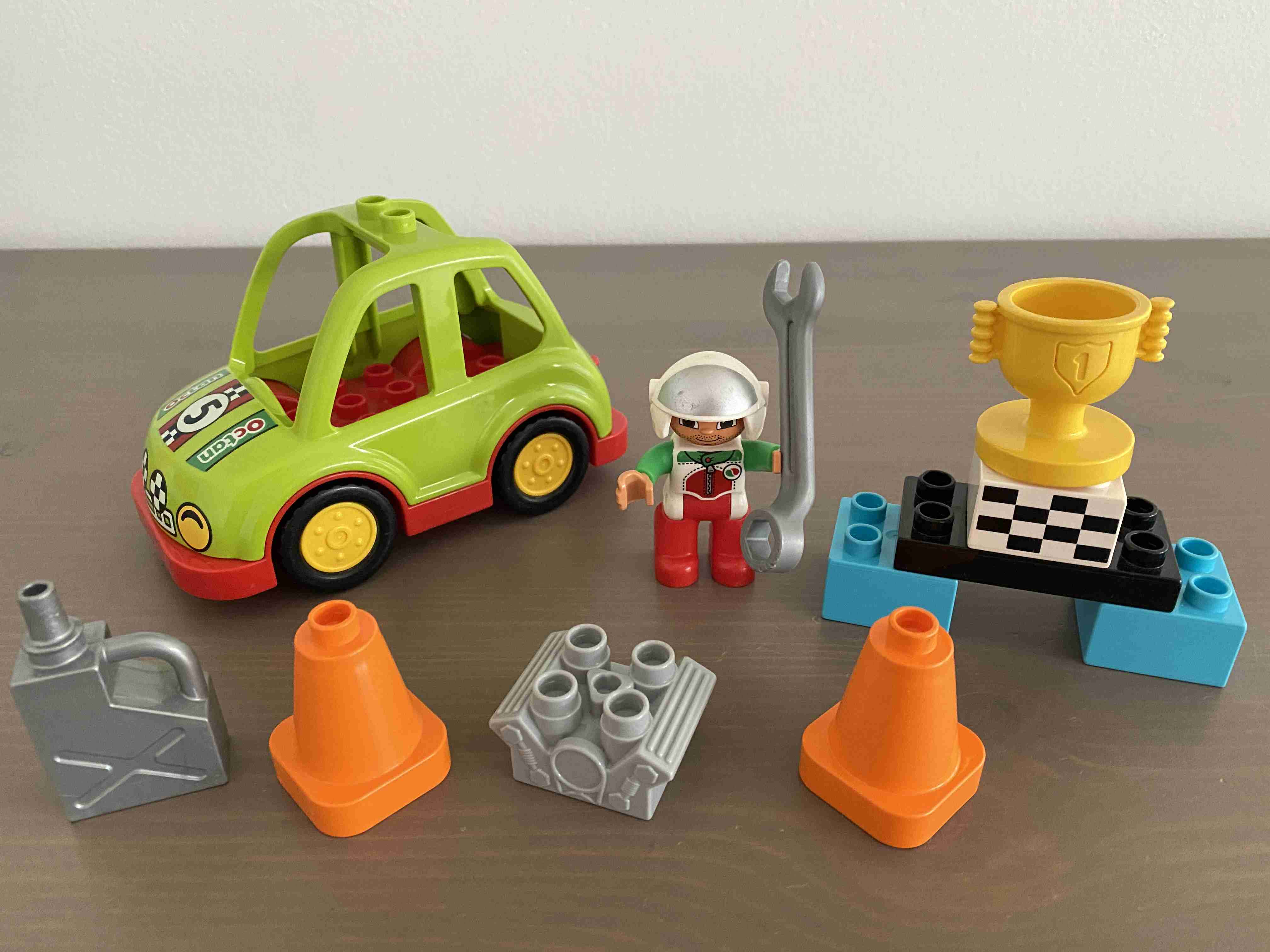 Lego Duplo 10589 - Závodní auto