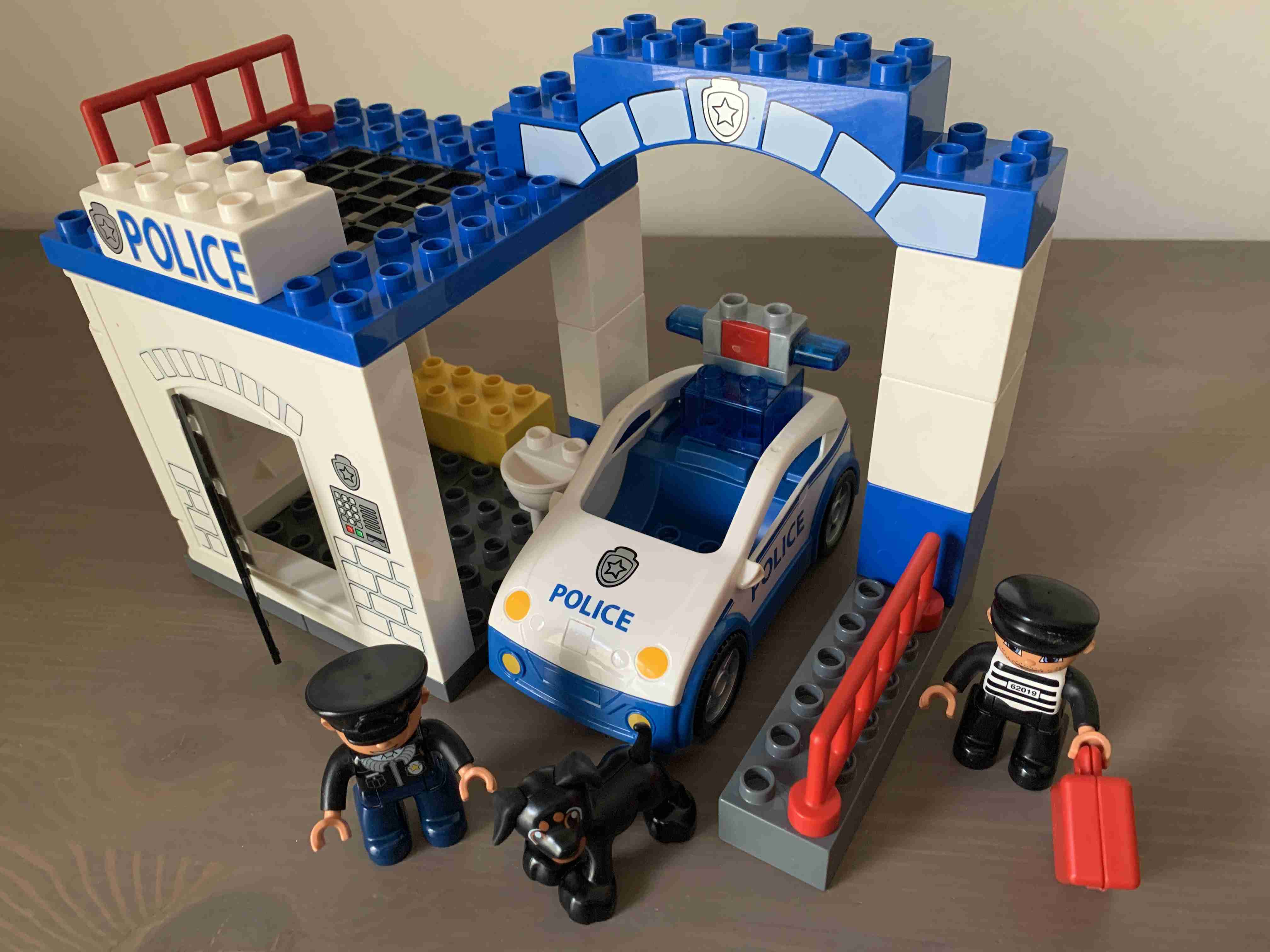 Lego Duplo 5602 - Policejní stanice / policie