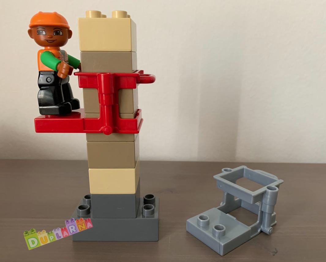 Lego Duplo výtah pro auta / zvedací plošina