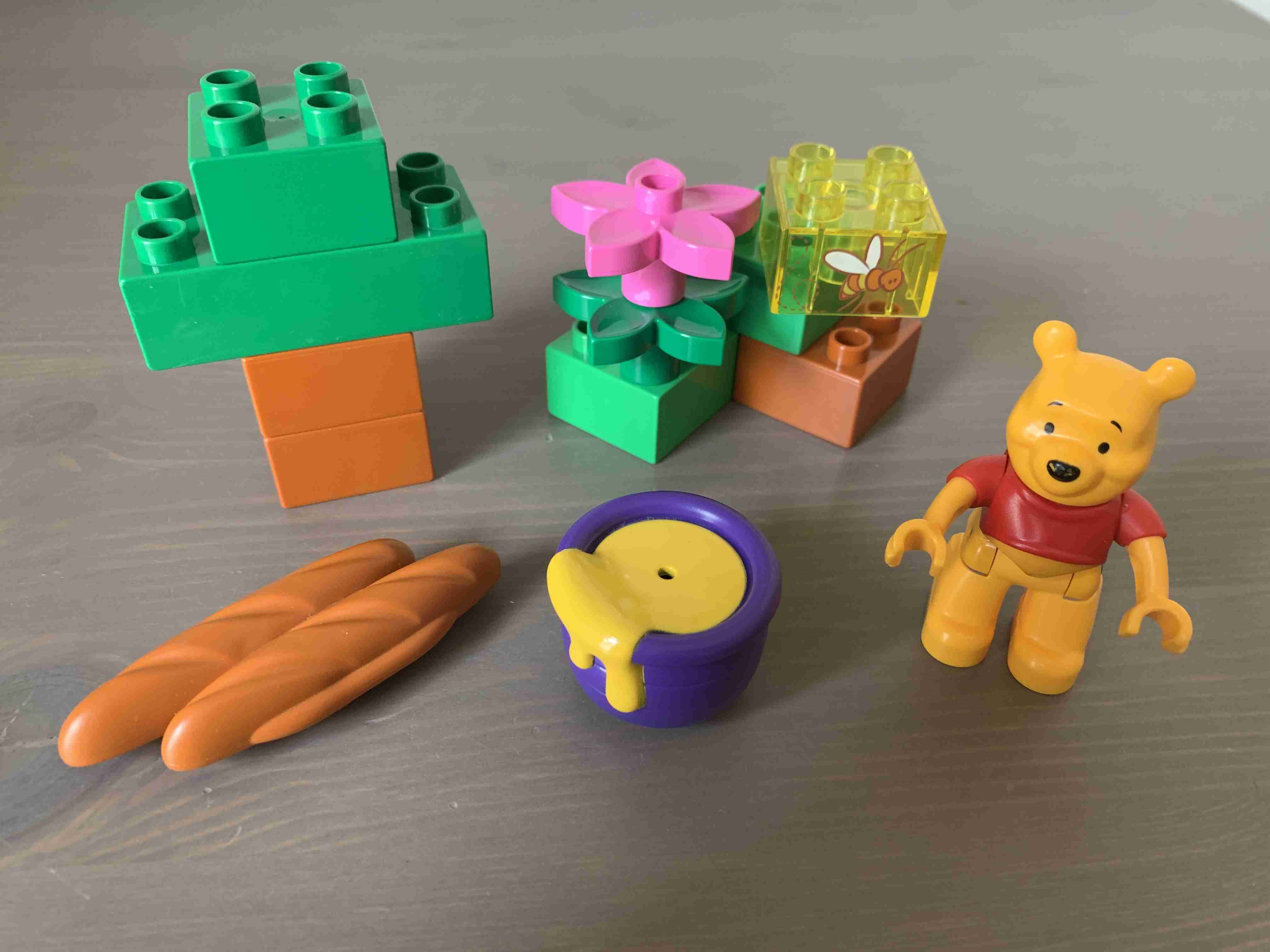 Lego Duplo 5945 - Medvídek Pú na pikniku