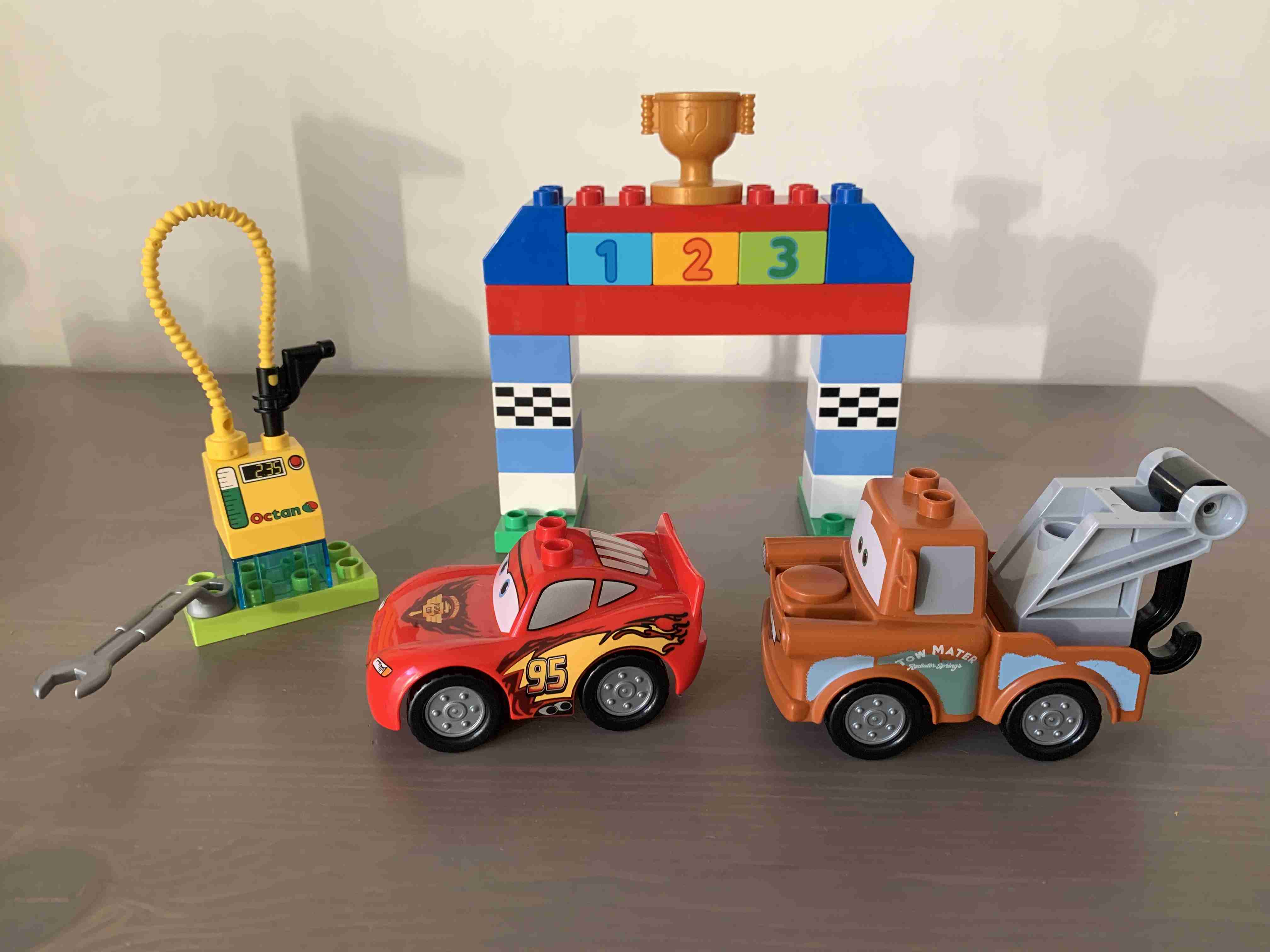Lego Duplo 10600 - Cars - Klasický závod