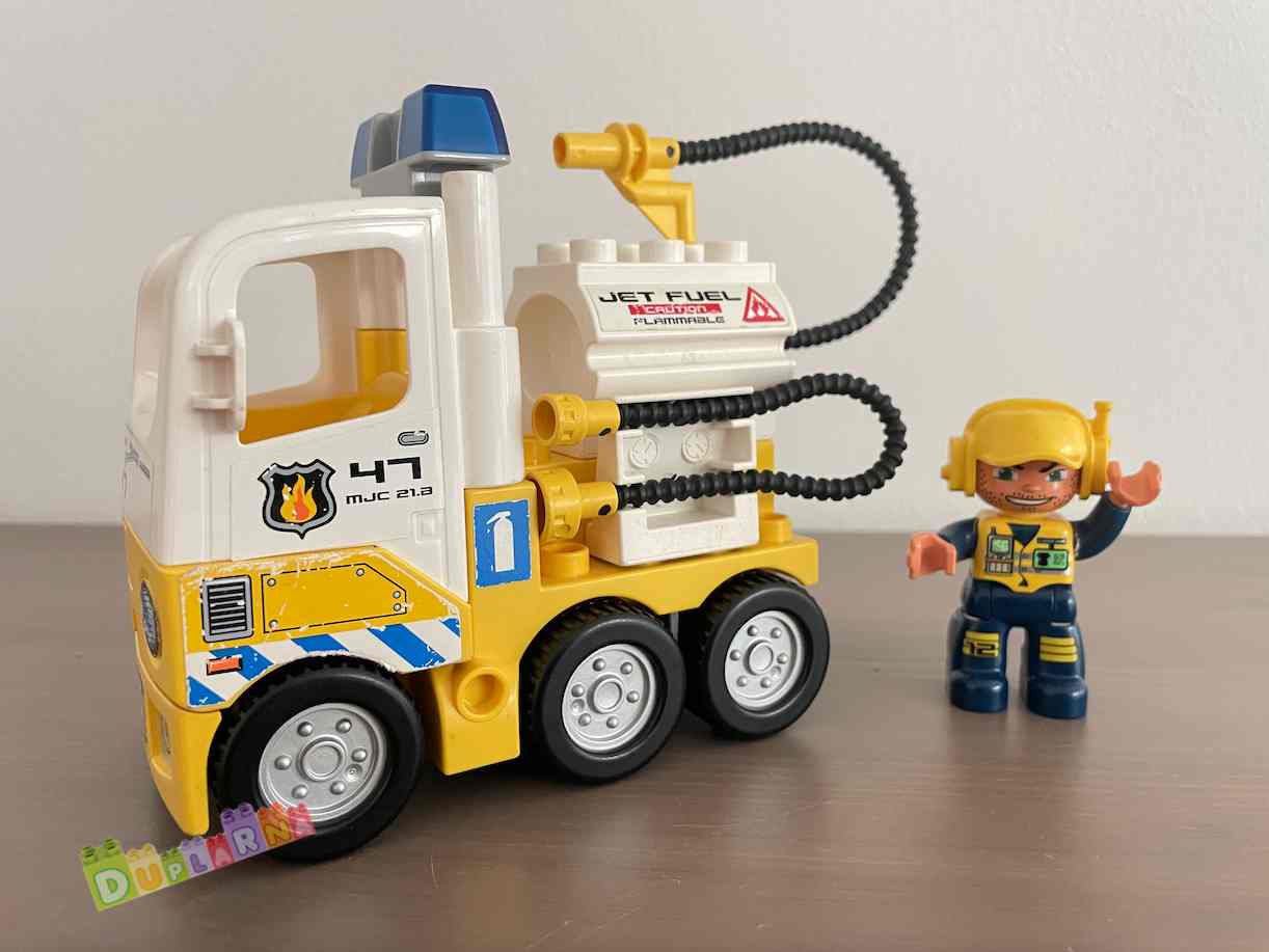 Lego Duplo 7842 - Letištní tankovací cisterna