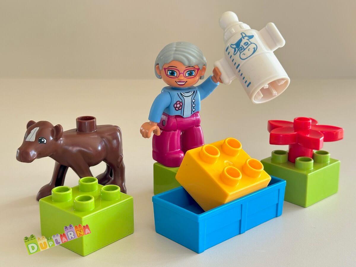 Lego Duplo 10521 - Krmení telátka (Babička + telátko)