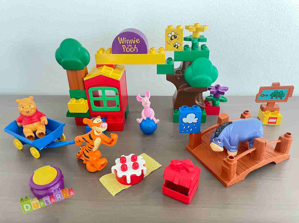 Lego Duplo 2987 - Medvídek Pú - Domeček medvídka Pú v lese