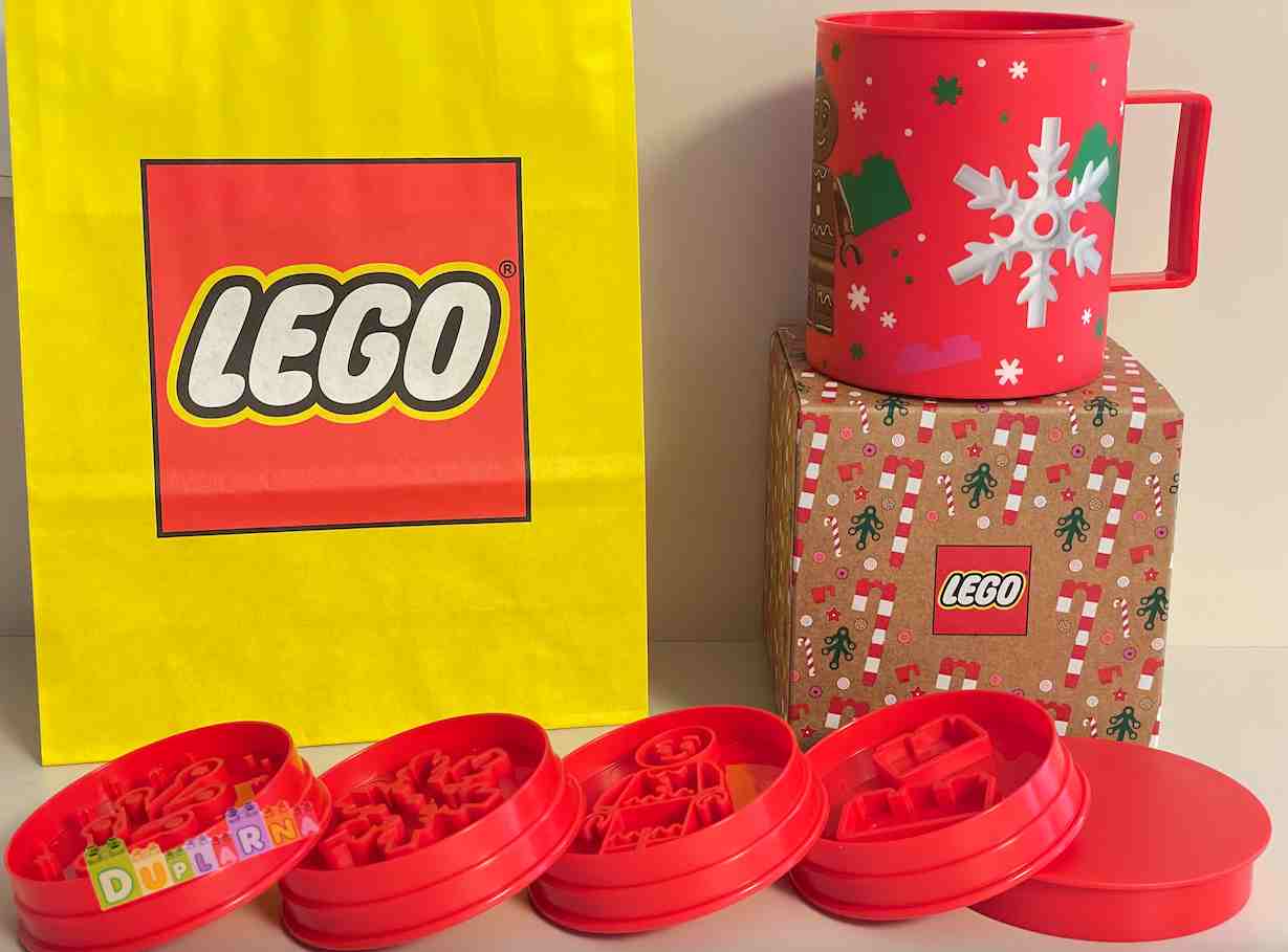 Lego VIP 5008259 - Vánoční sada s vykrajovátkem a hrnkem