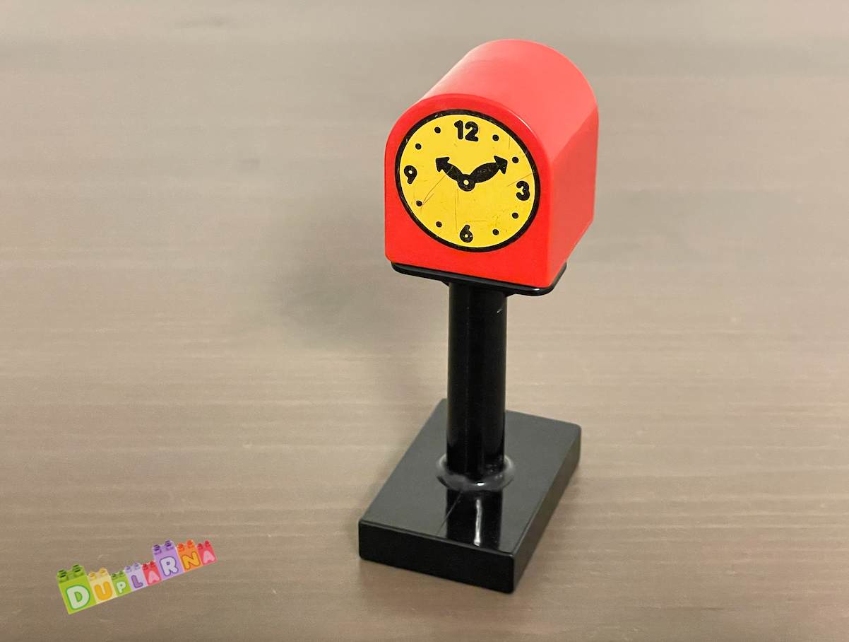 Lego Duplo - Značka - hodiny červené