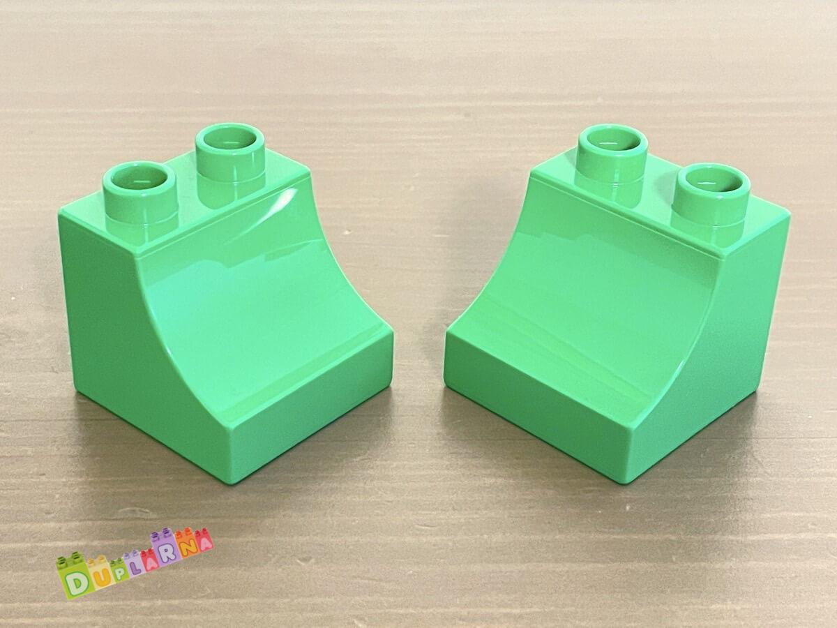 Lego Duplo Kostka 2x2 zkosená zelená