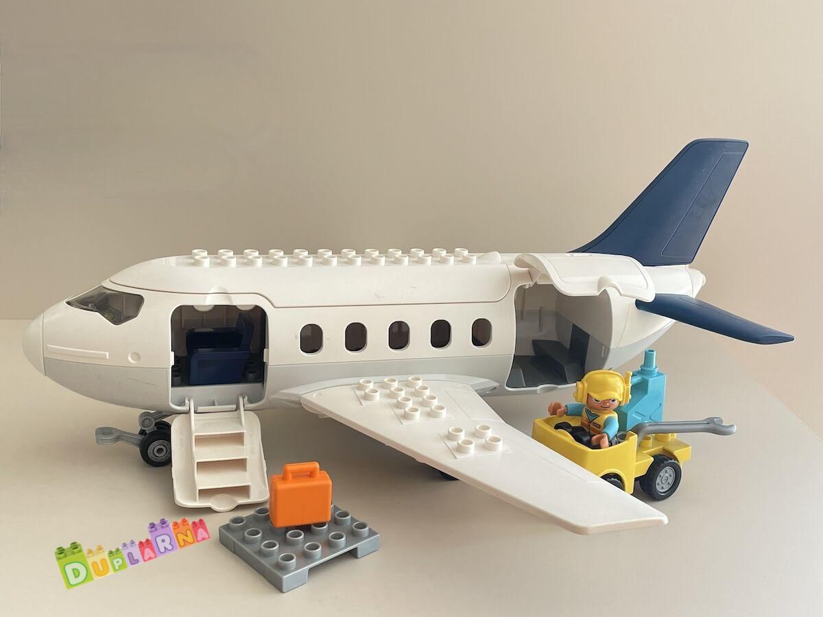 Lego Duplo - Velké nákladní letadlo CARGO / letiště