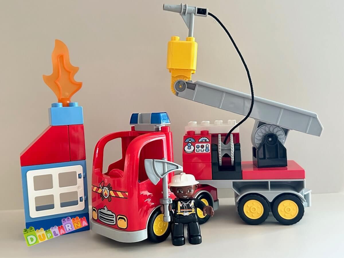 Lego Duplo 10592 - Hasičské auto - Hasiči