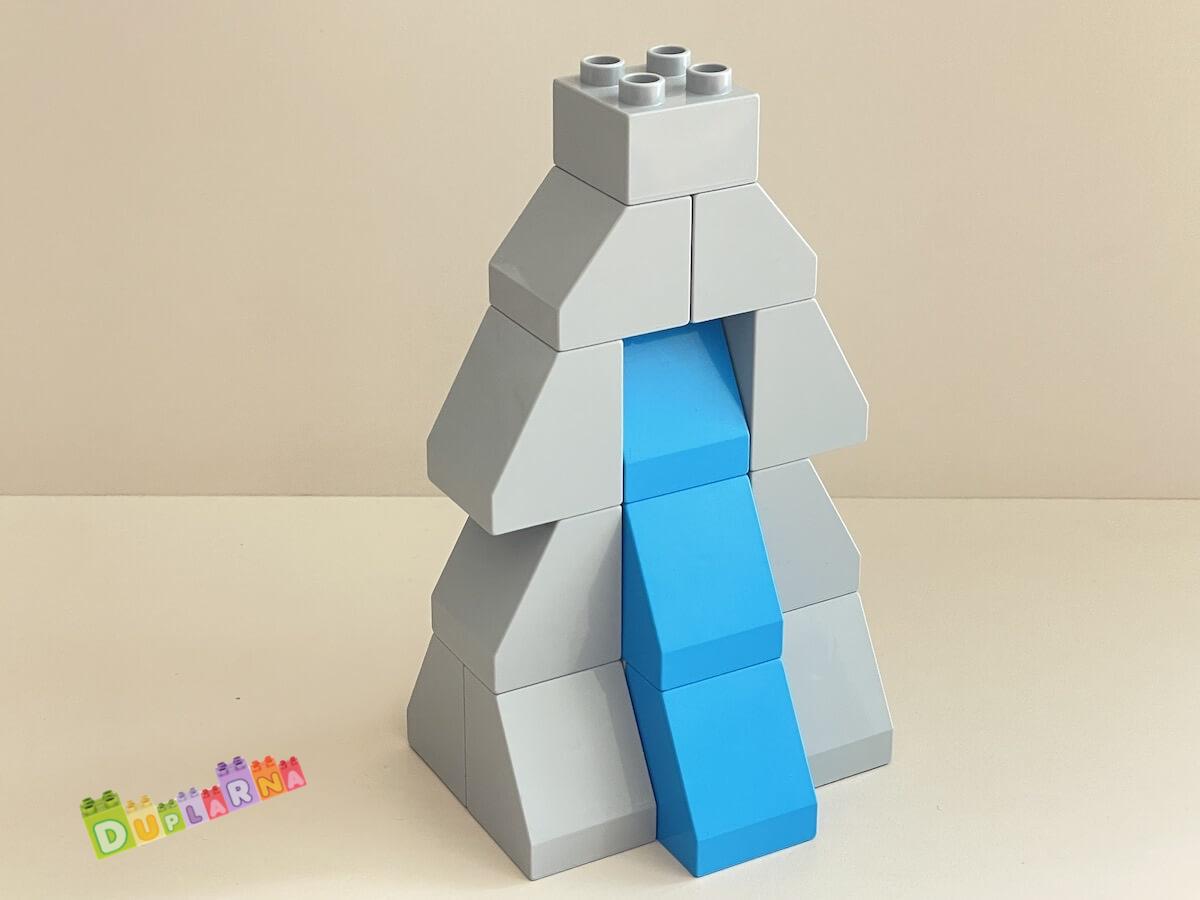 Lego Duplo Skála šedá s vodopádem