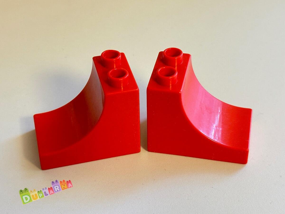 Lego Duplo Kostka 2x4 zkosená červená