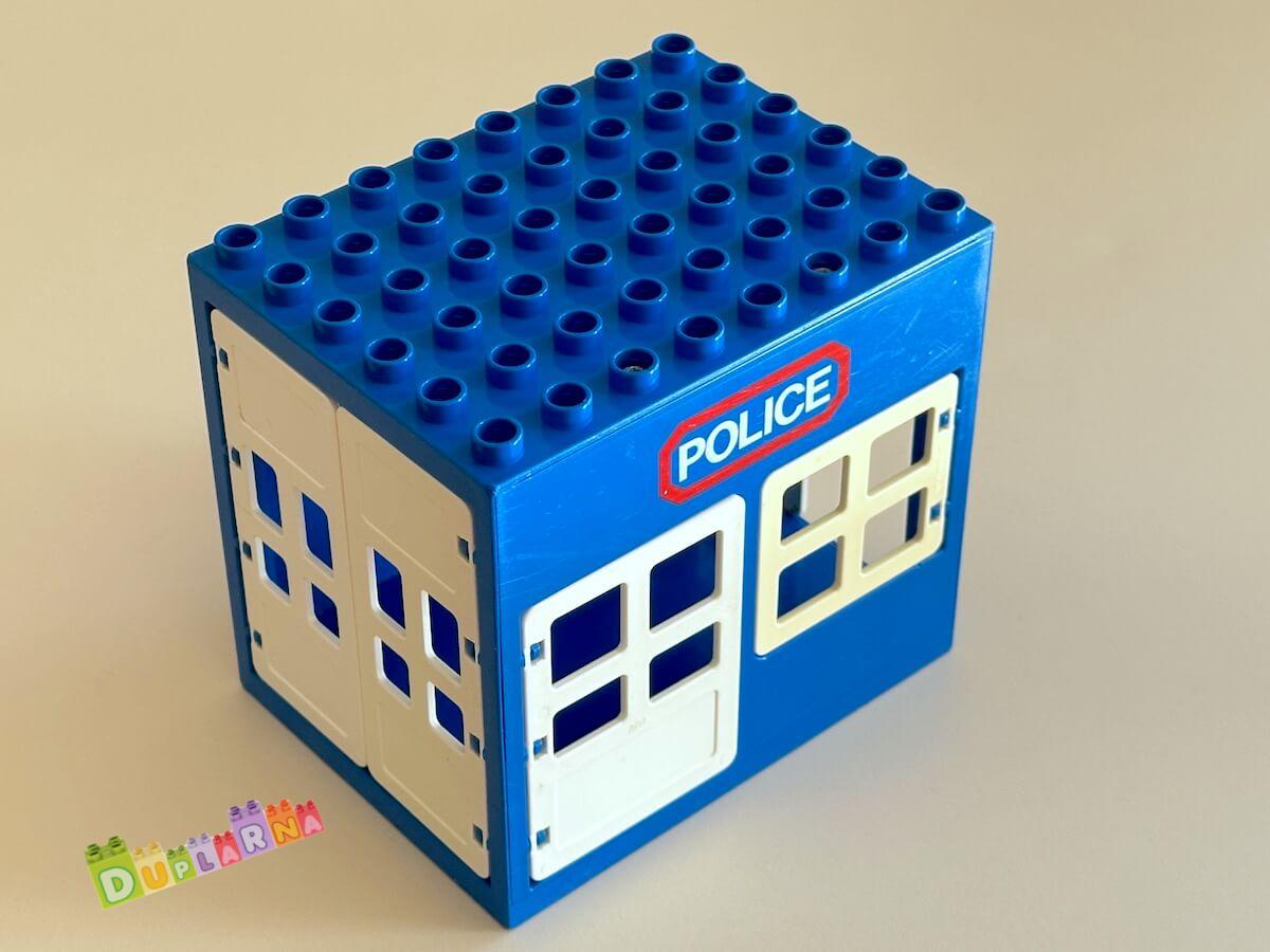 Lego Duplo domeček, policejní stanice