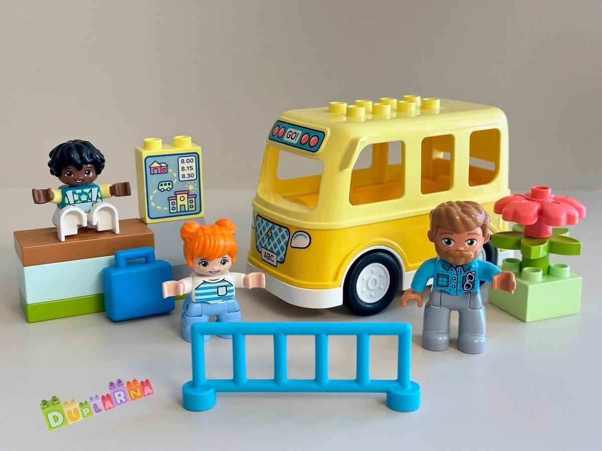 Lego Duplo 10988 - Cesta autobusem / Autobus