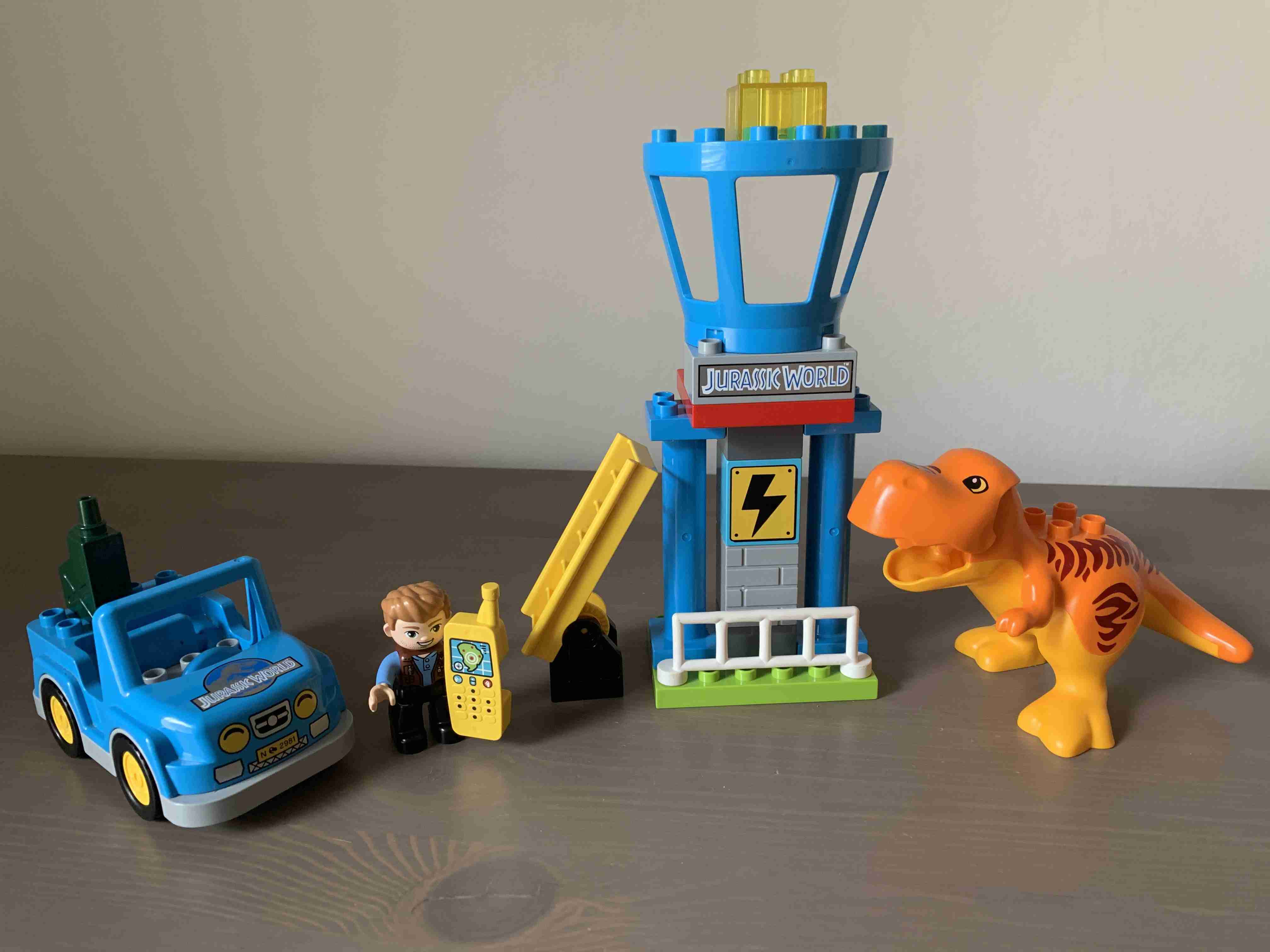 Lego DUPLO 10880 Jurský svět T. rex Tower - Dino