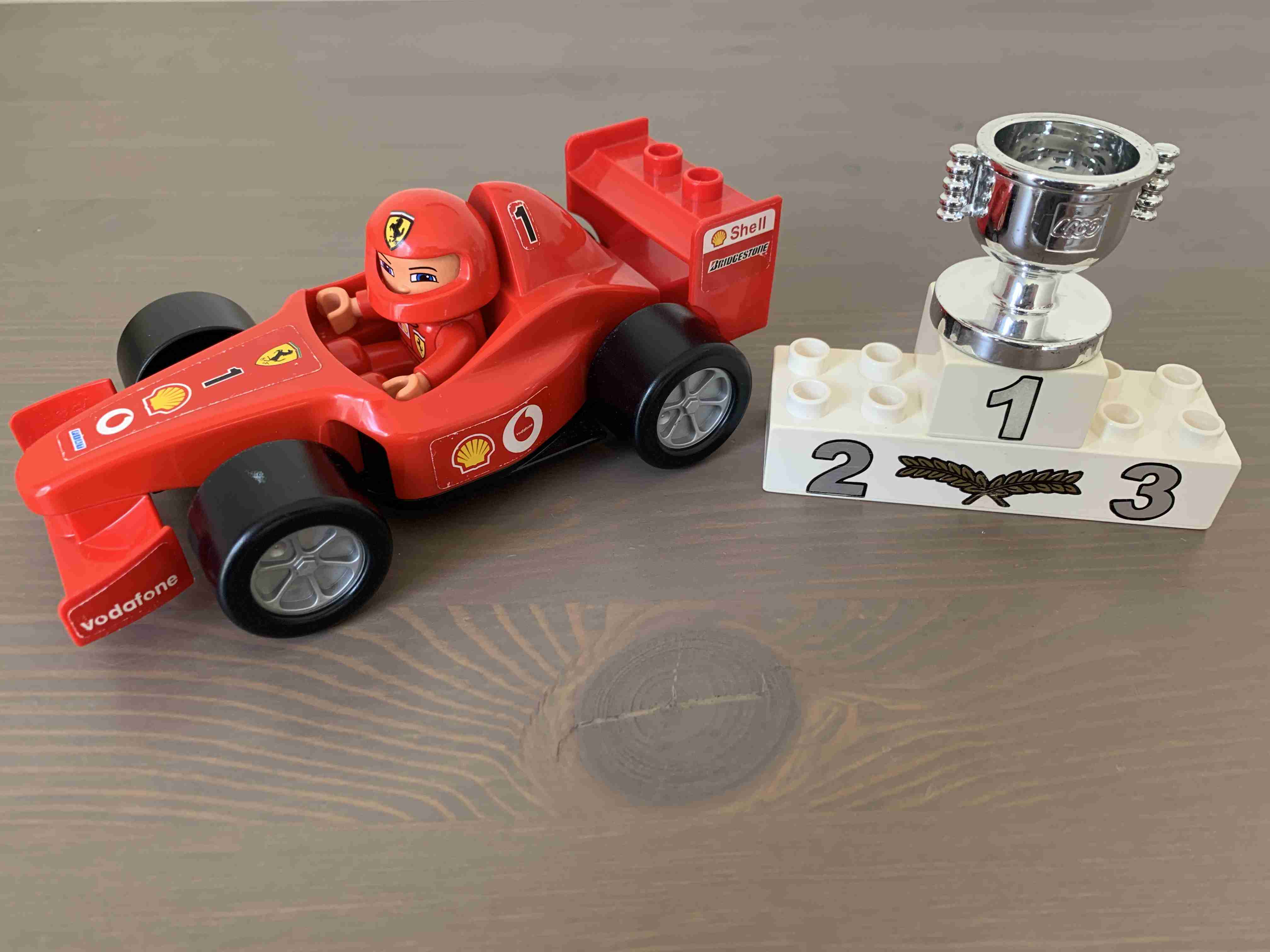 Lego Duplo 4693 - Ferrari F1 Race Car - Formule