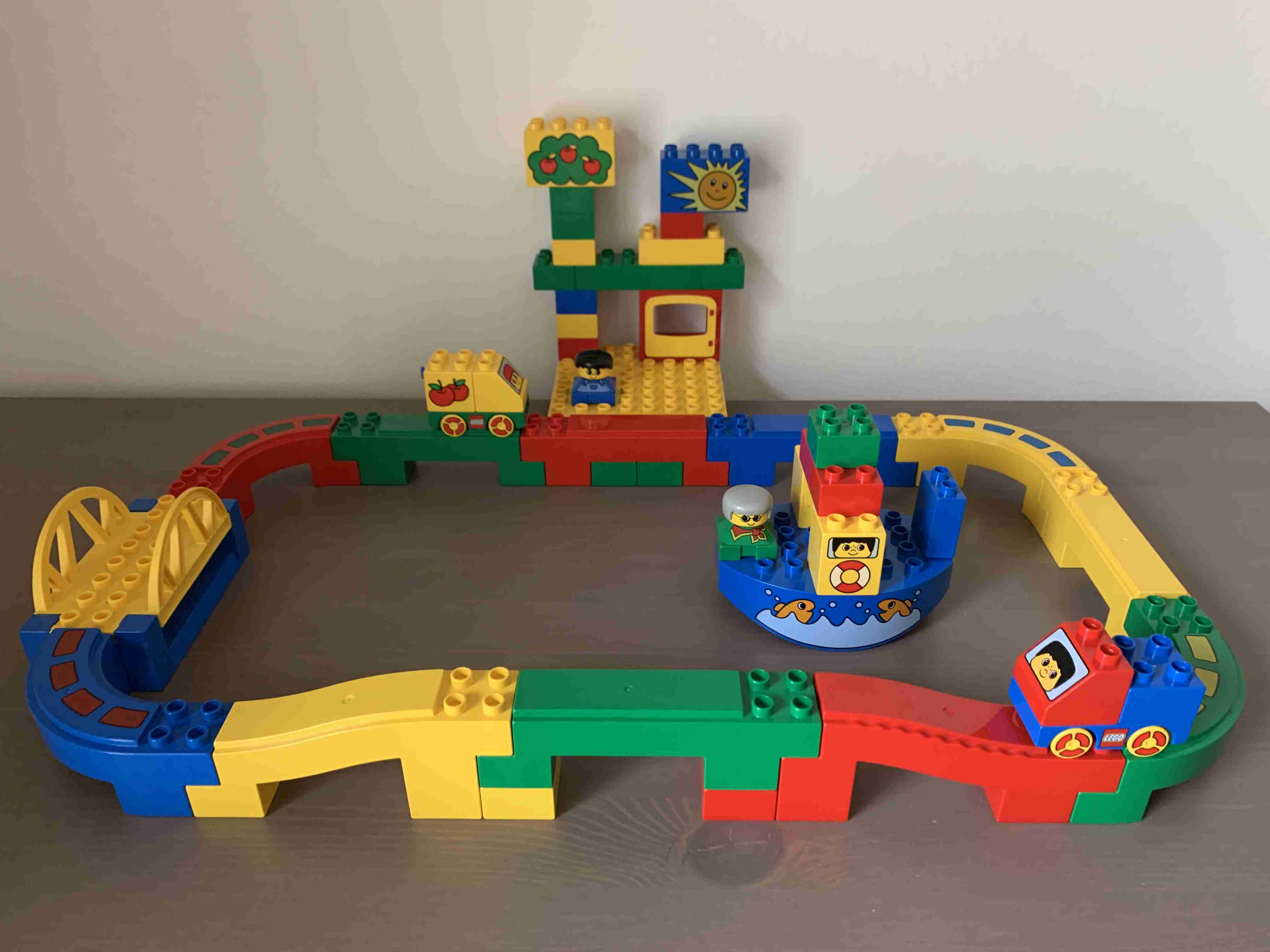 Lego Duplo 2281 - Velká vláčkodráha Deluxe