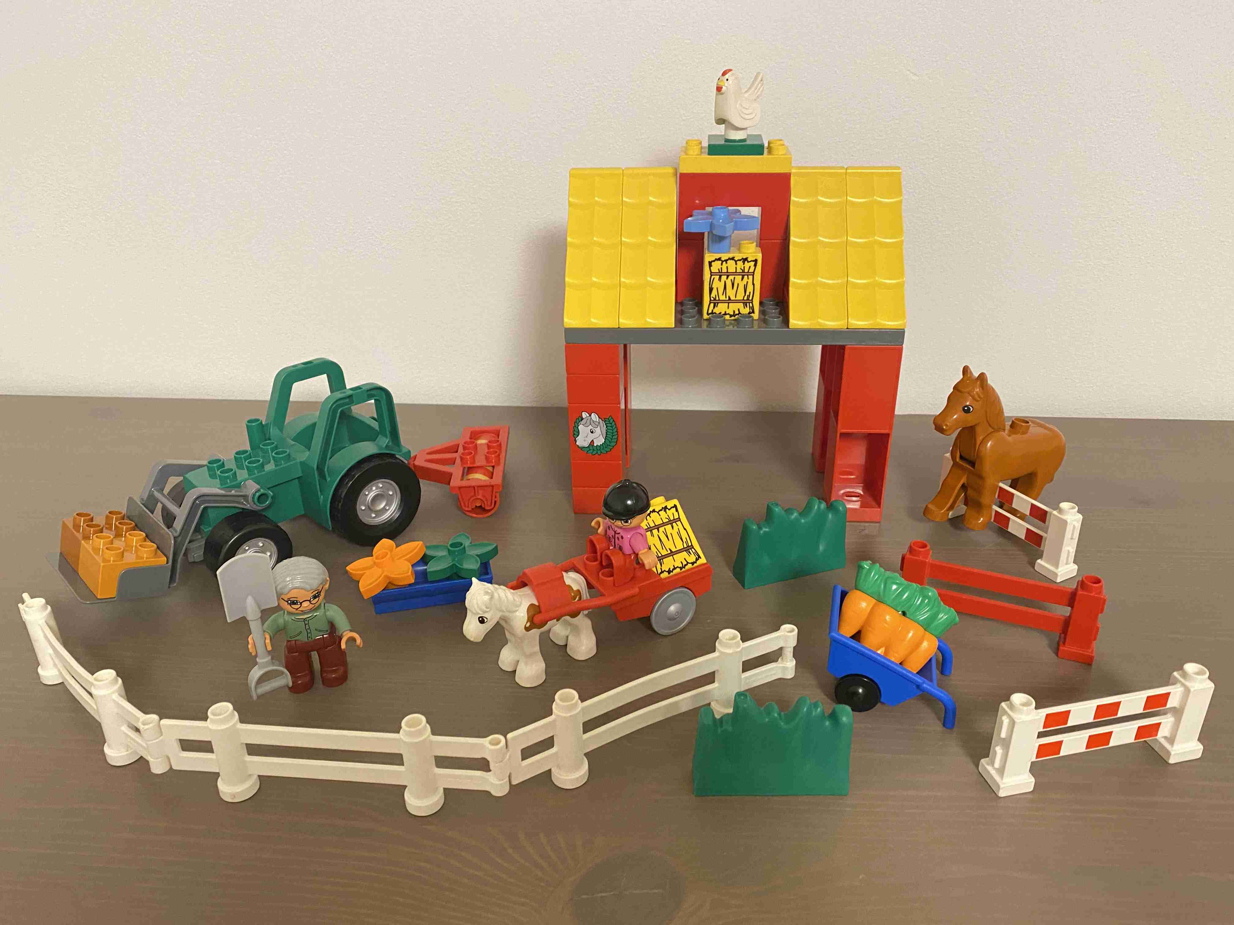 Lego Duplo 9239 - Koňské stáje - Farma