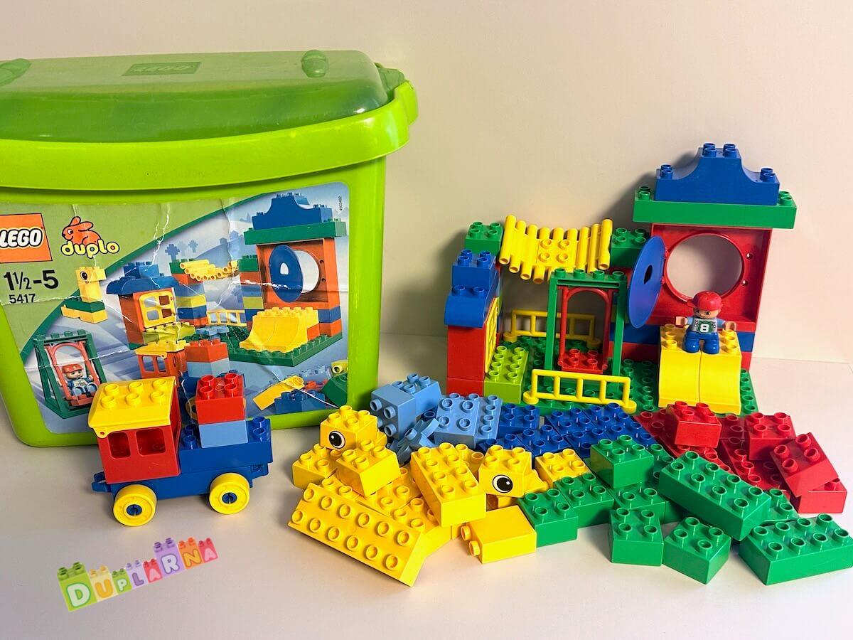 Lego Duplo 5417 - Set kostek Deluxe - Dětské hřiště + podložka s Boxem
