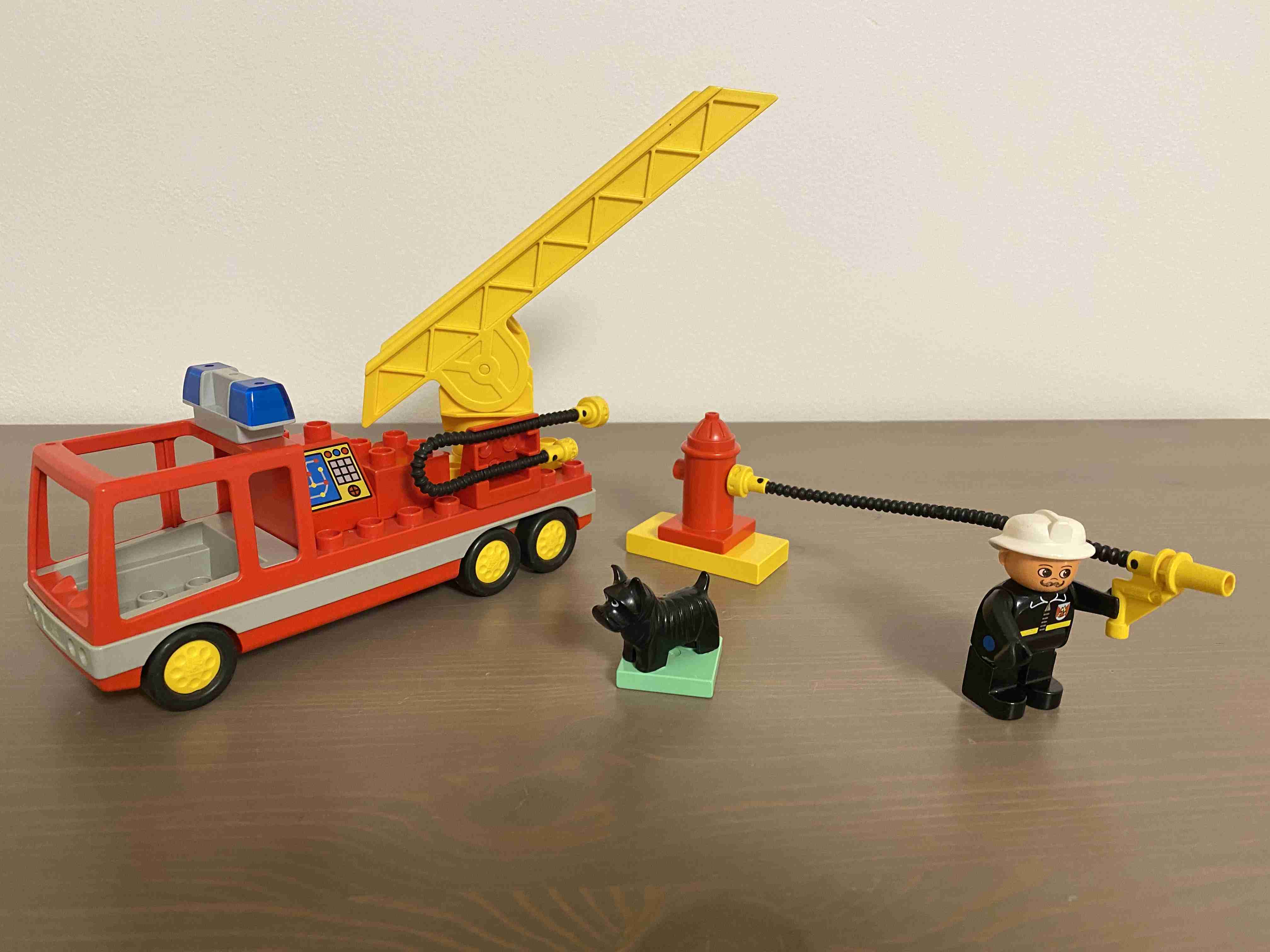 Lego Duplo 2691 - Hasičské auto - Hasiči