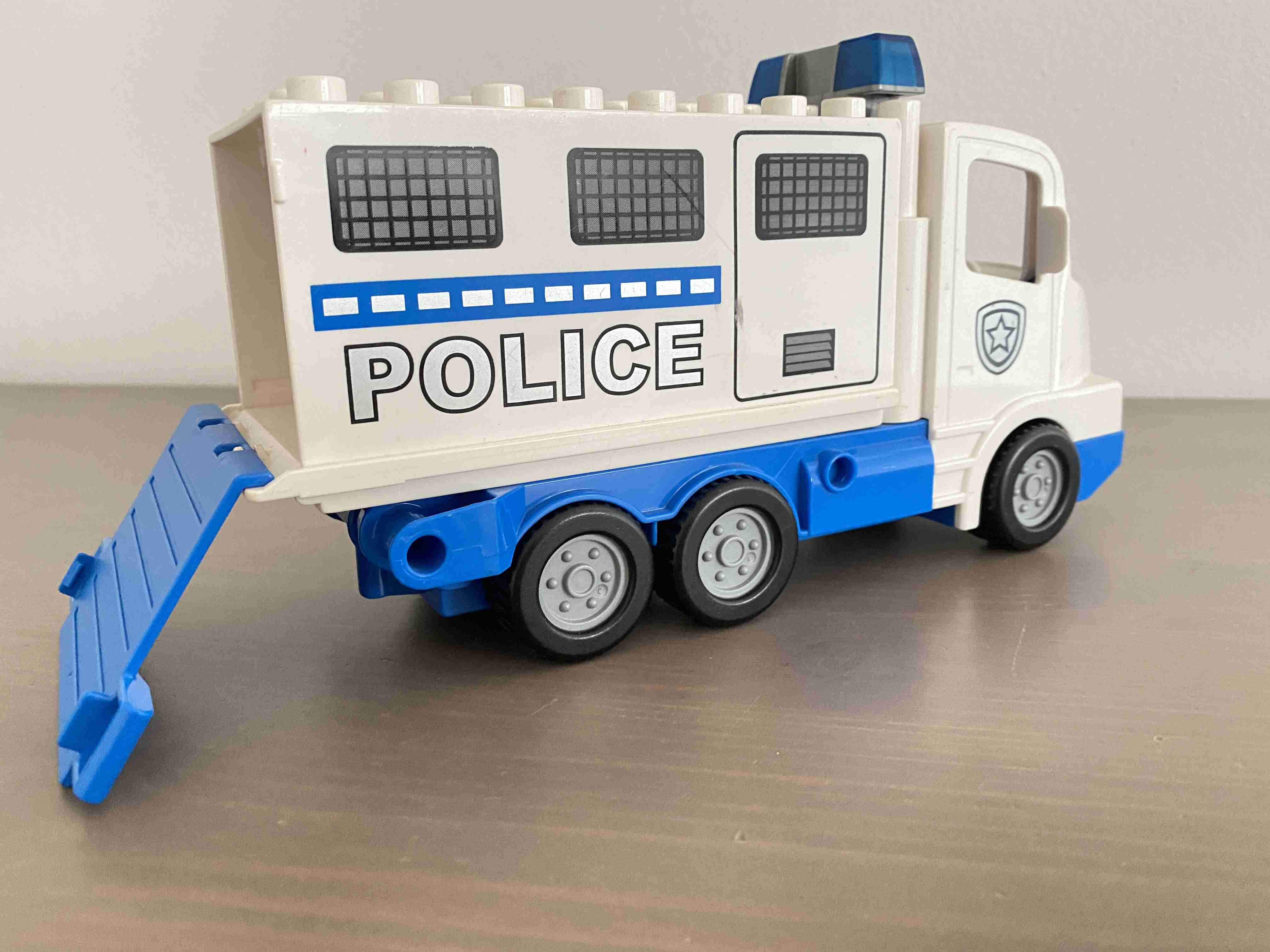 Lego Duplo - Dodávka / auto s majáčkem