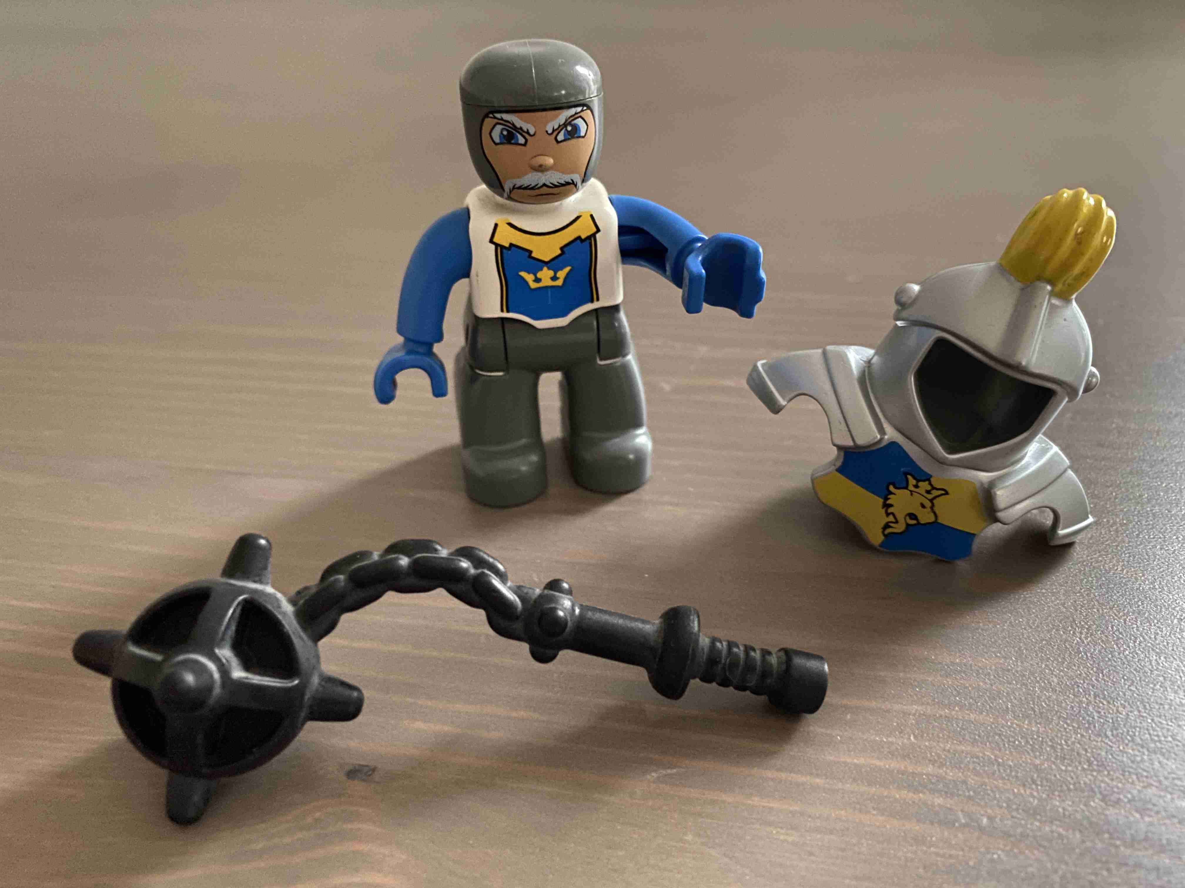 Lego Duplo Rytíř (palcát, brnění)