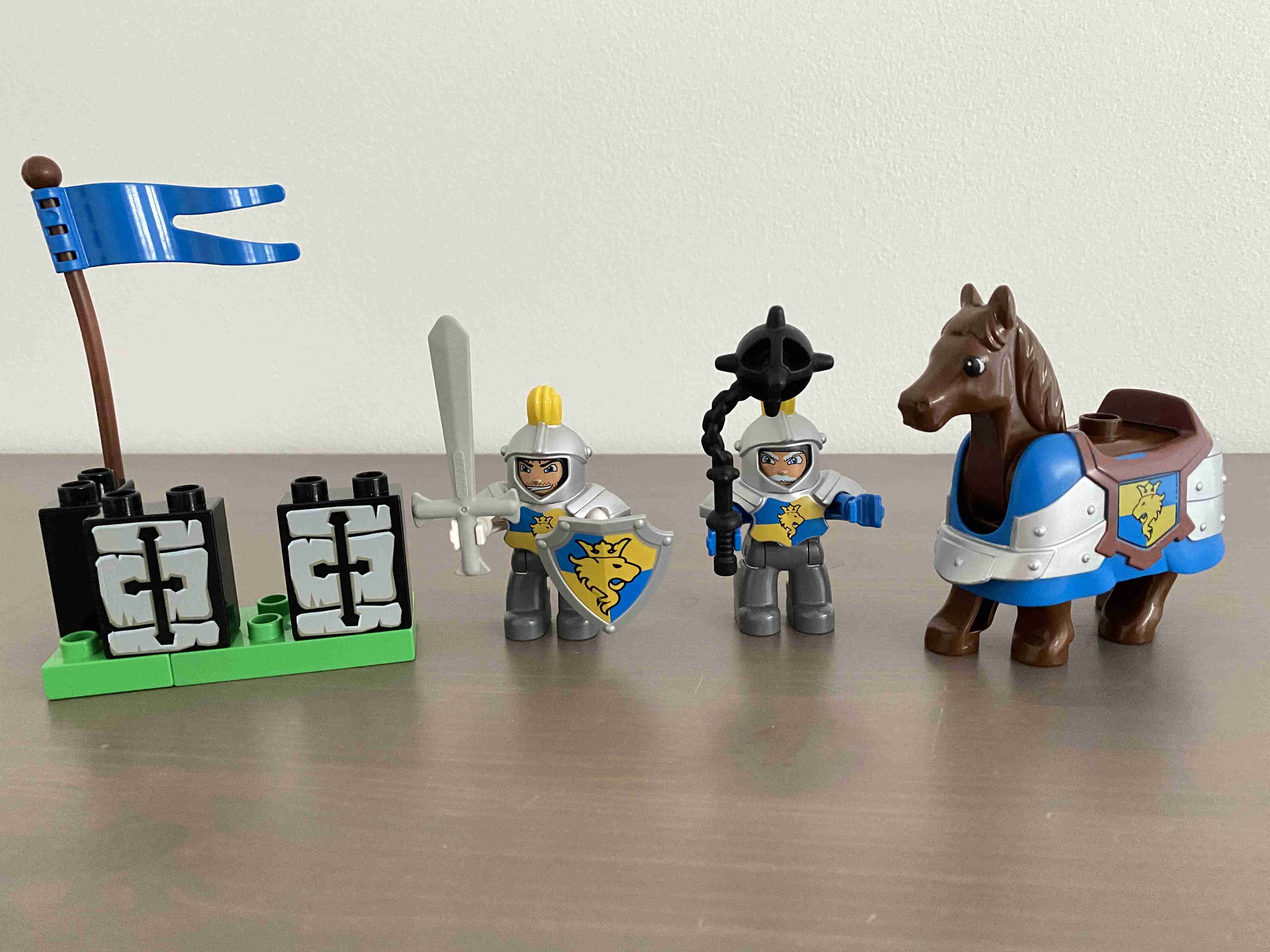 Lego duplo - Hrad - Rytíři a kůň