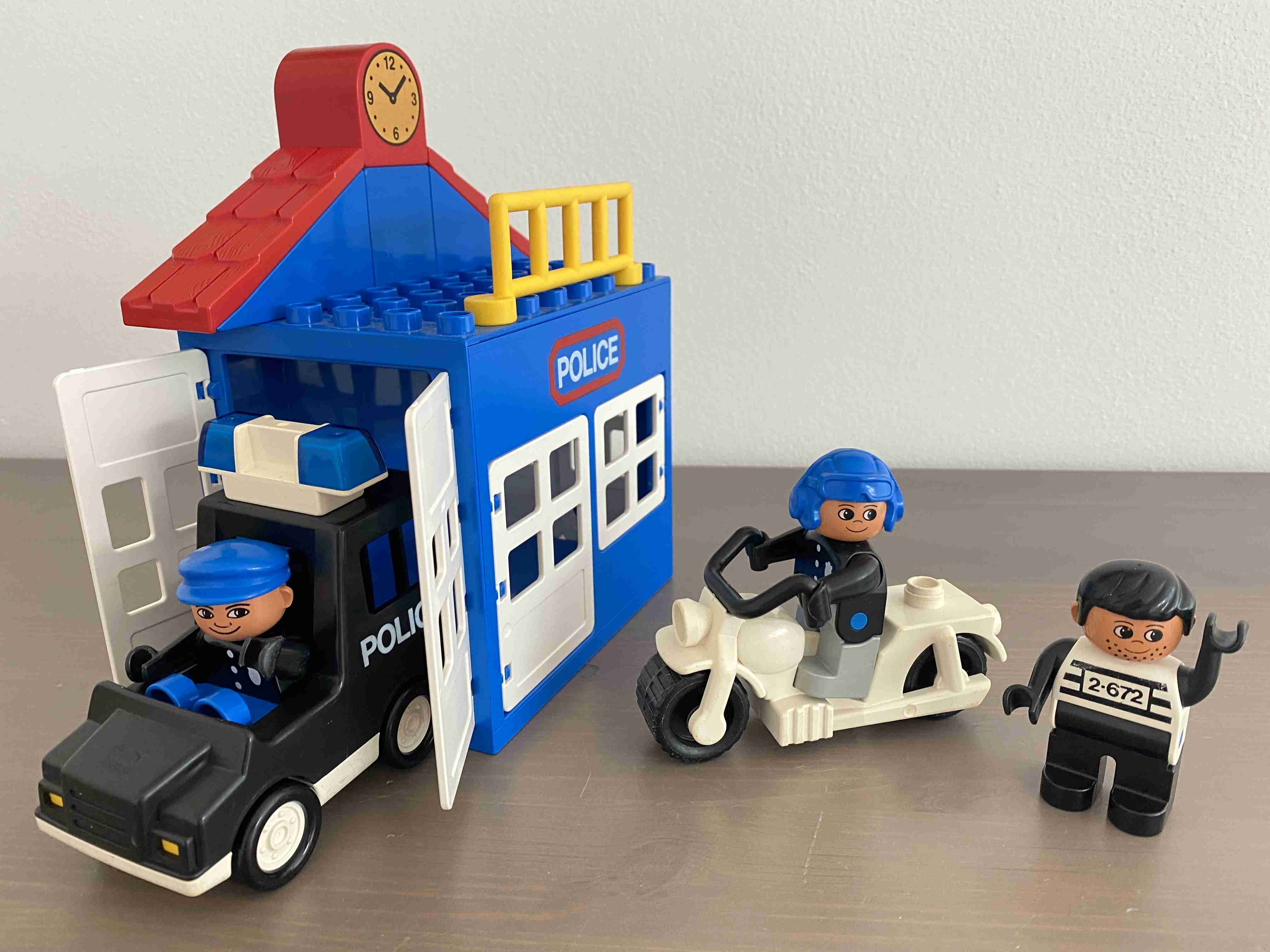 Lego Duplo 2672 - Policejní stanice / Policie