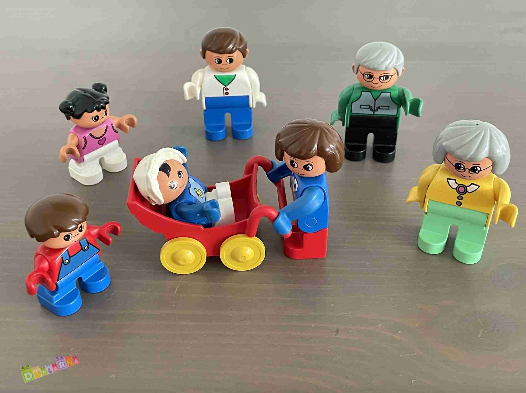Lego Duplo - Rodinka / Rodina (máma, táta, miminko, kočárek...)