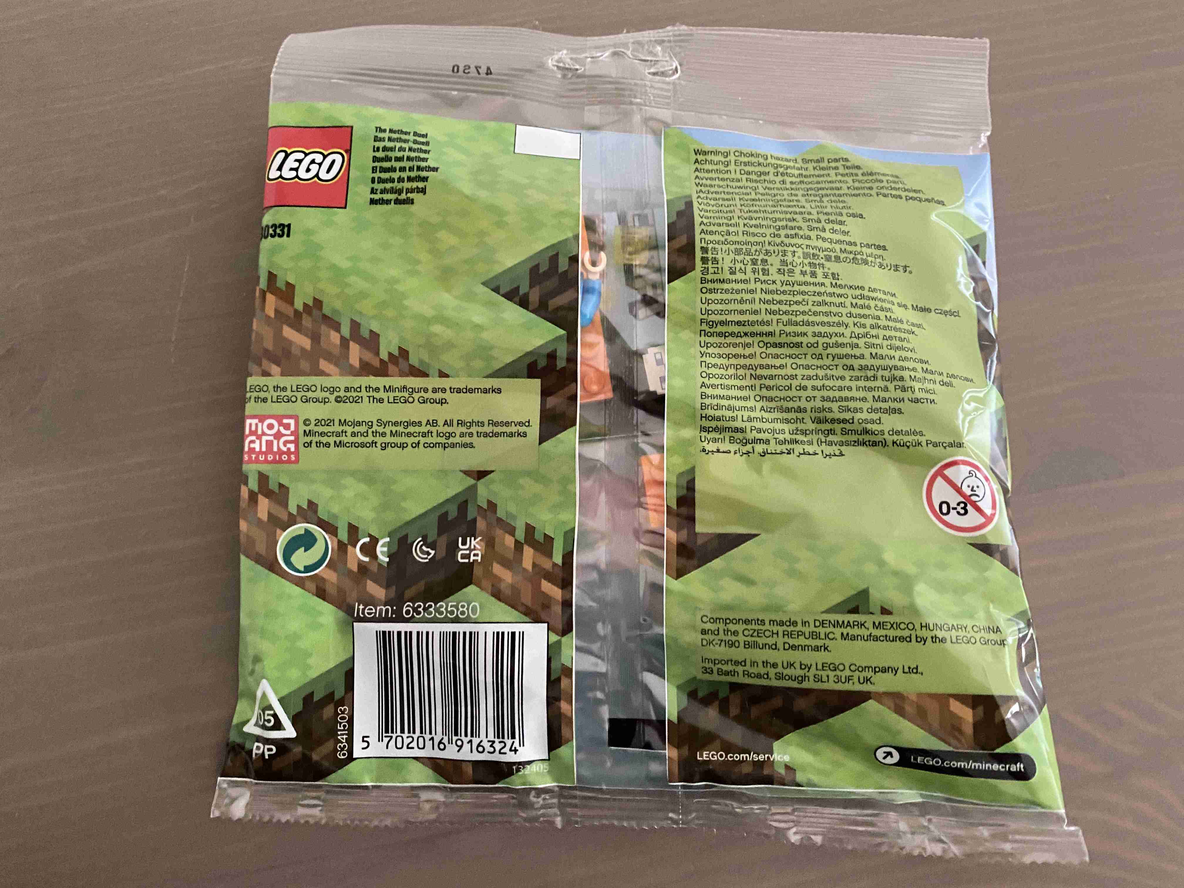 Lego Minecraft 30331 - Souboj v dole 