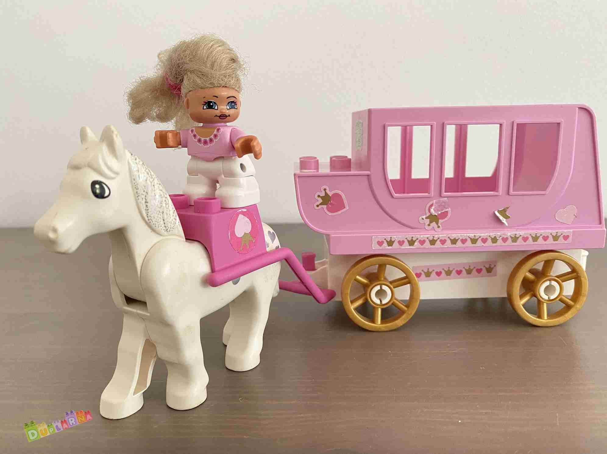 Lego Duplo princezna s kočárem