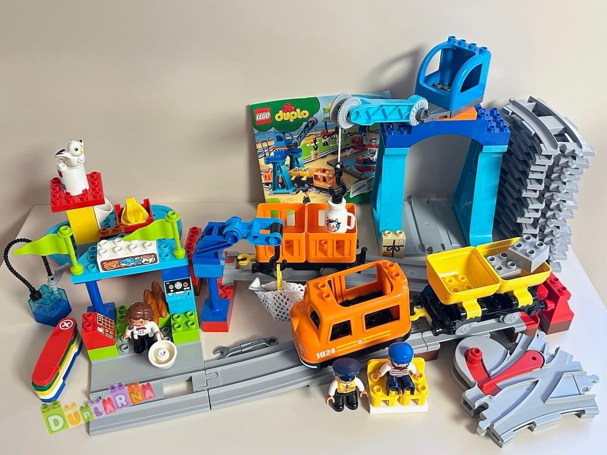 Lego Duplo 10875 - Nákladní Vlak