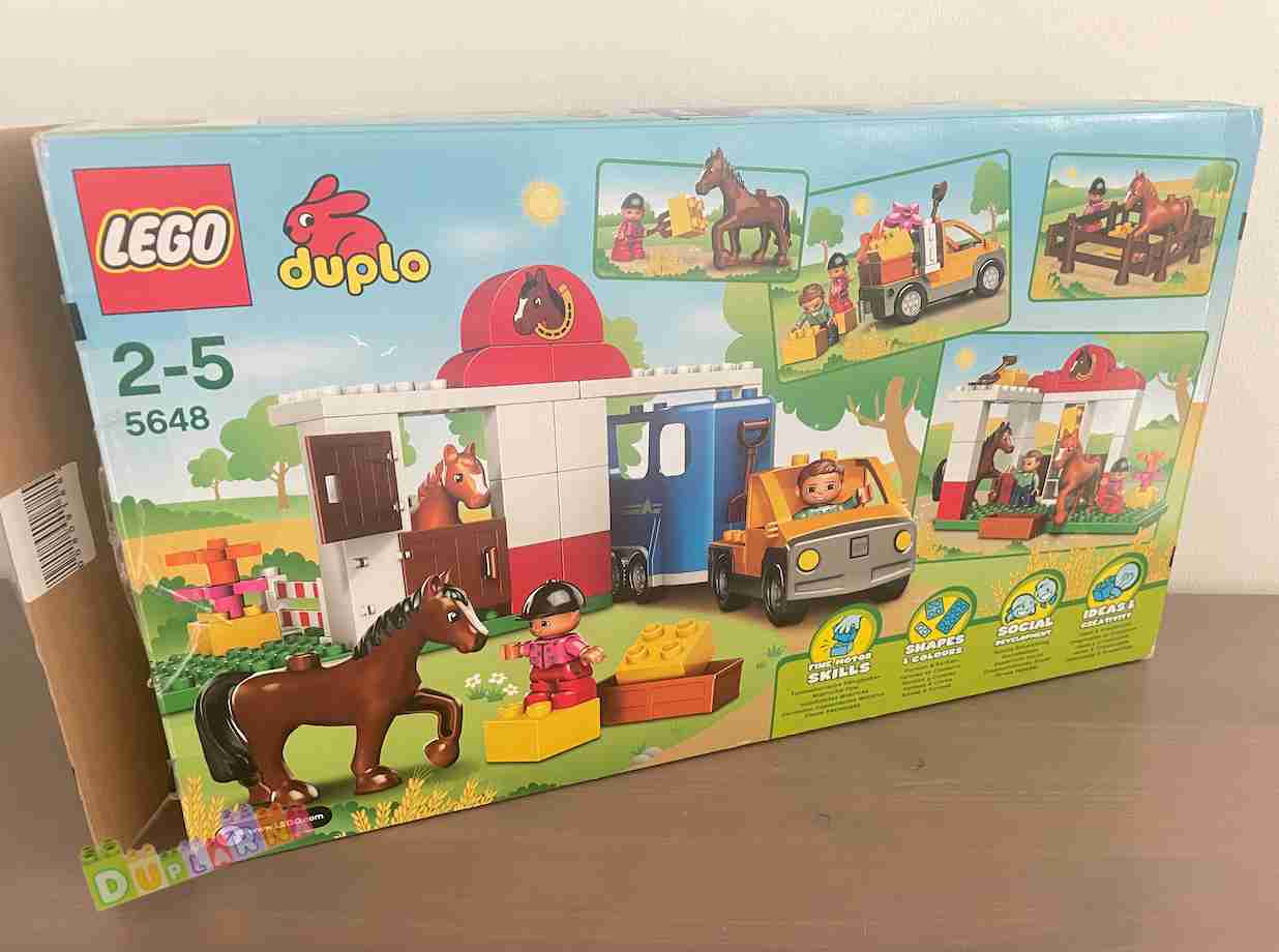 Lego Duplo 5648 - Koňské stáje