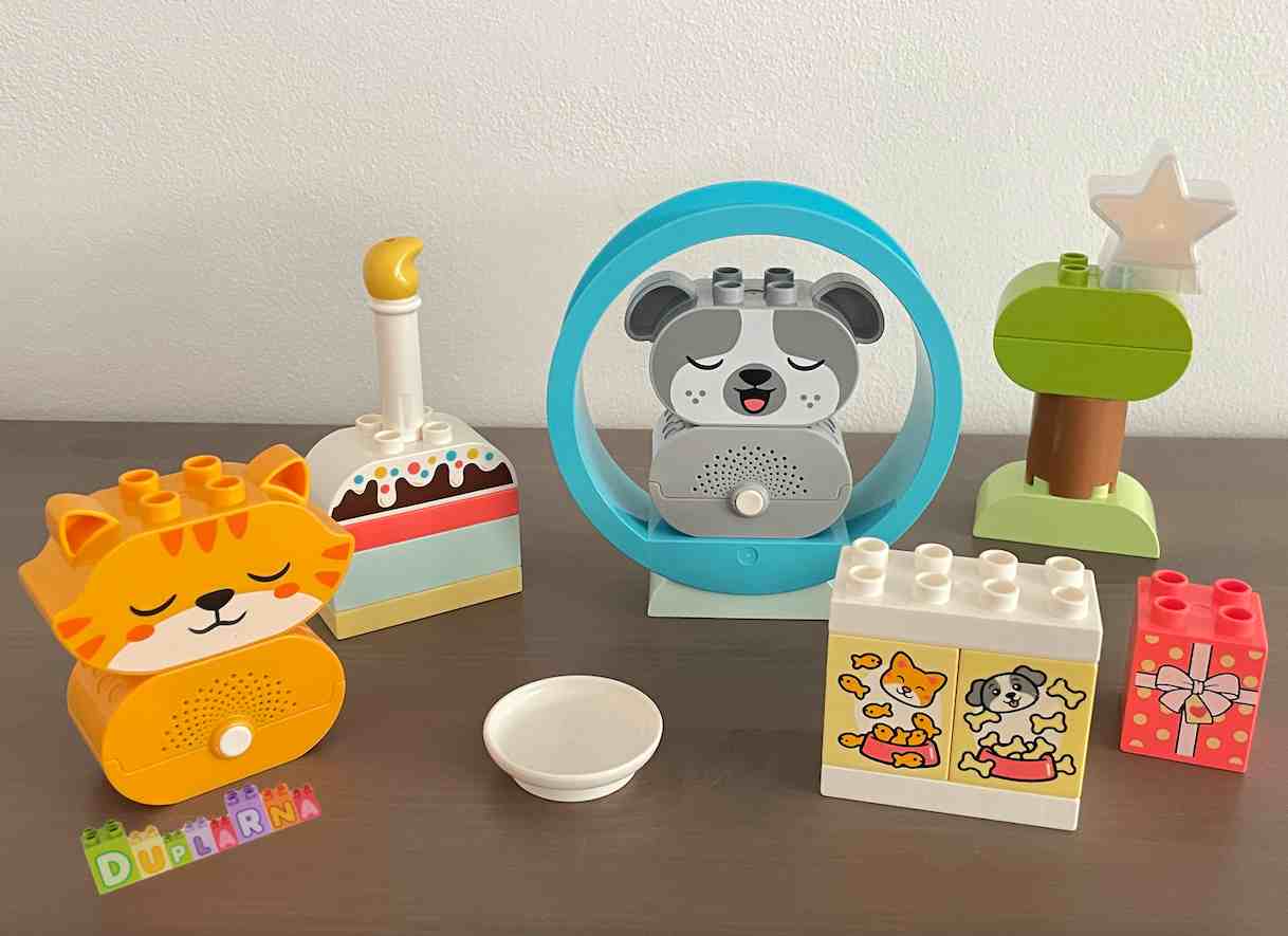 Lego Duplo 10977 - Moje první štěňátko a koťátko vydávající zvuky