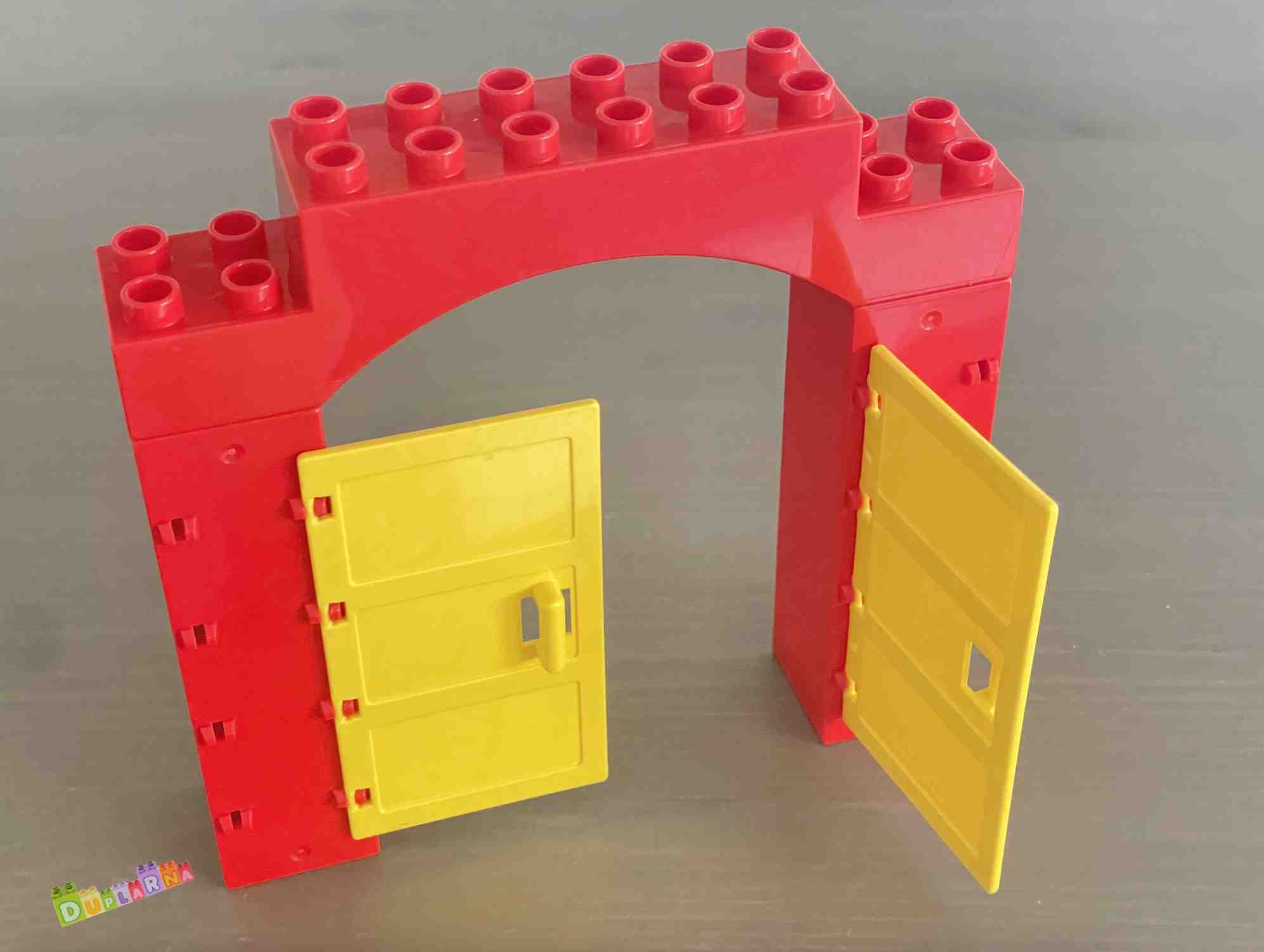 Lego Duplo Brána červená s vraty