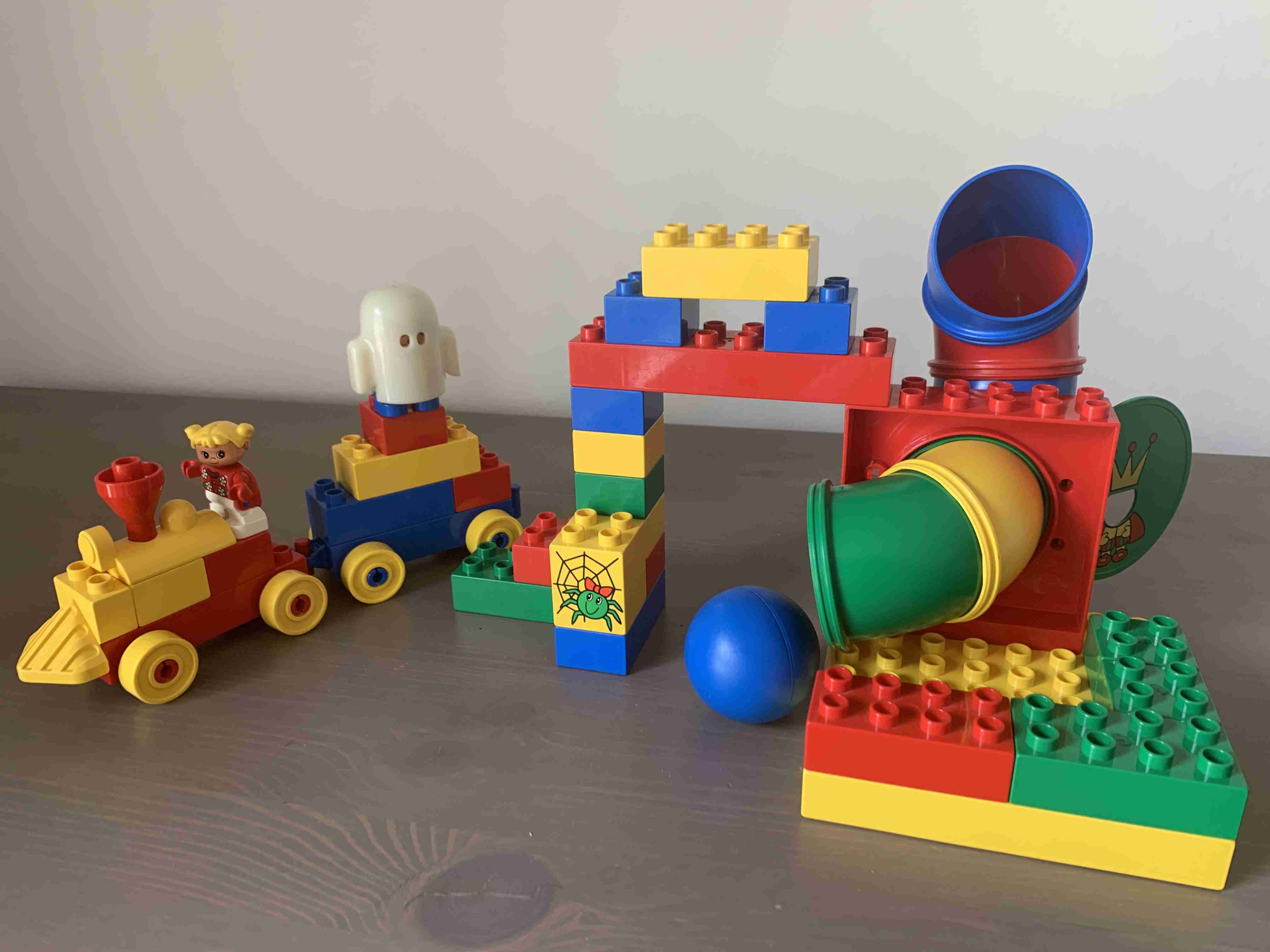 Lego Duplo 2223 - Kuličková dráha, Dům s duchem / Spooky House