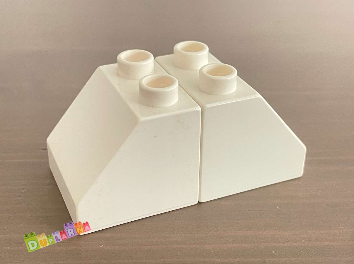 Lego Duplo Kostka 2x2 zkosená bílá