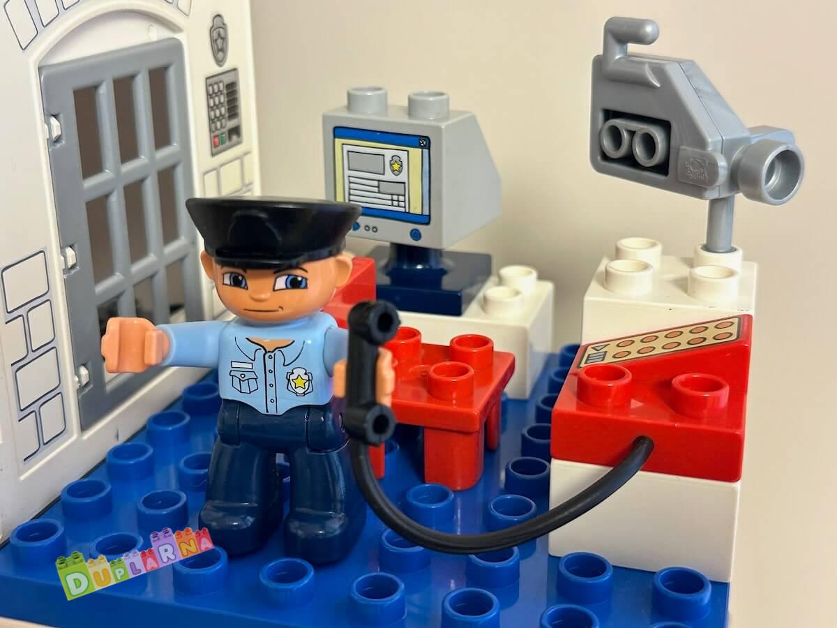 Lego Duplo 4965 - Policejní stanice / policie