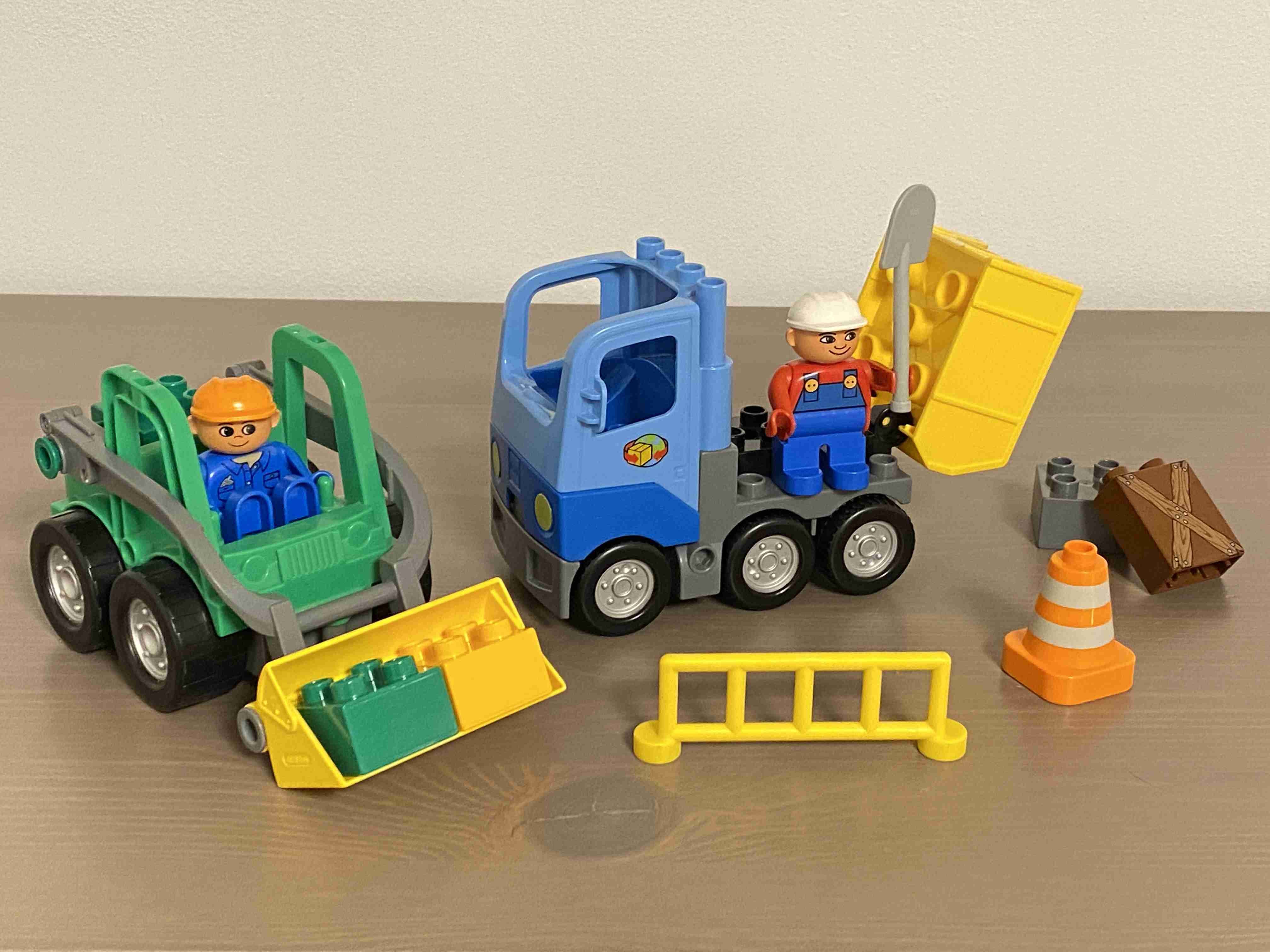 Lego Duplo Stavba ( Bagr + Tatra )