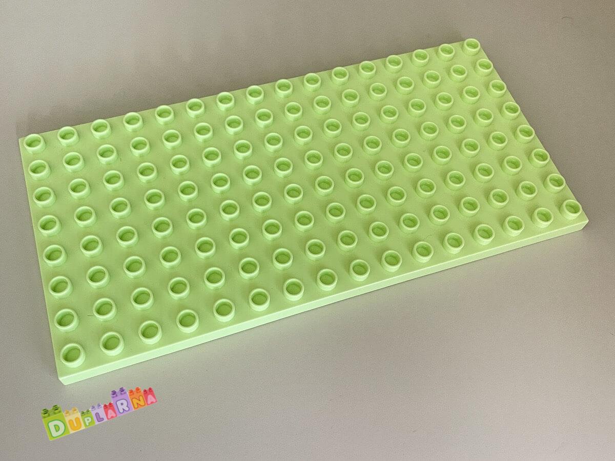 Lego Duplo deska / podložka 8x16 - světle zelená