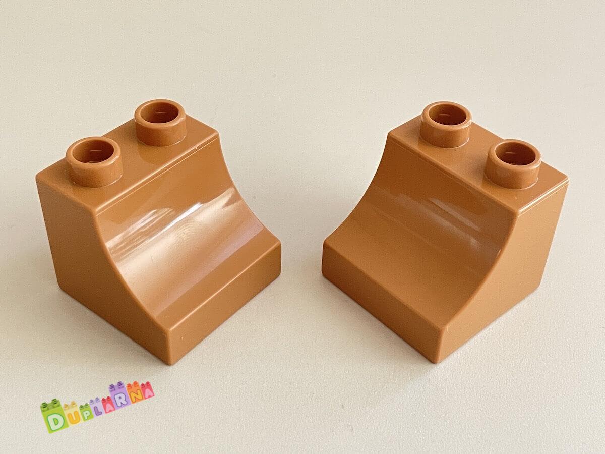 Lego Duplo Kostka 2x2 zkosená světle hnědá