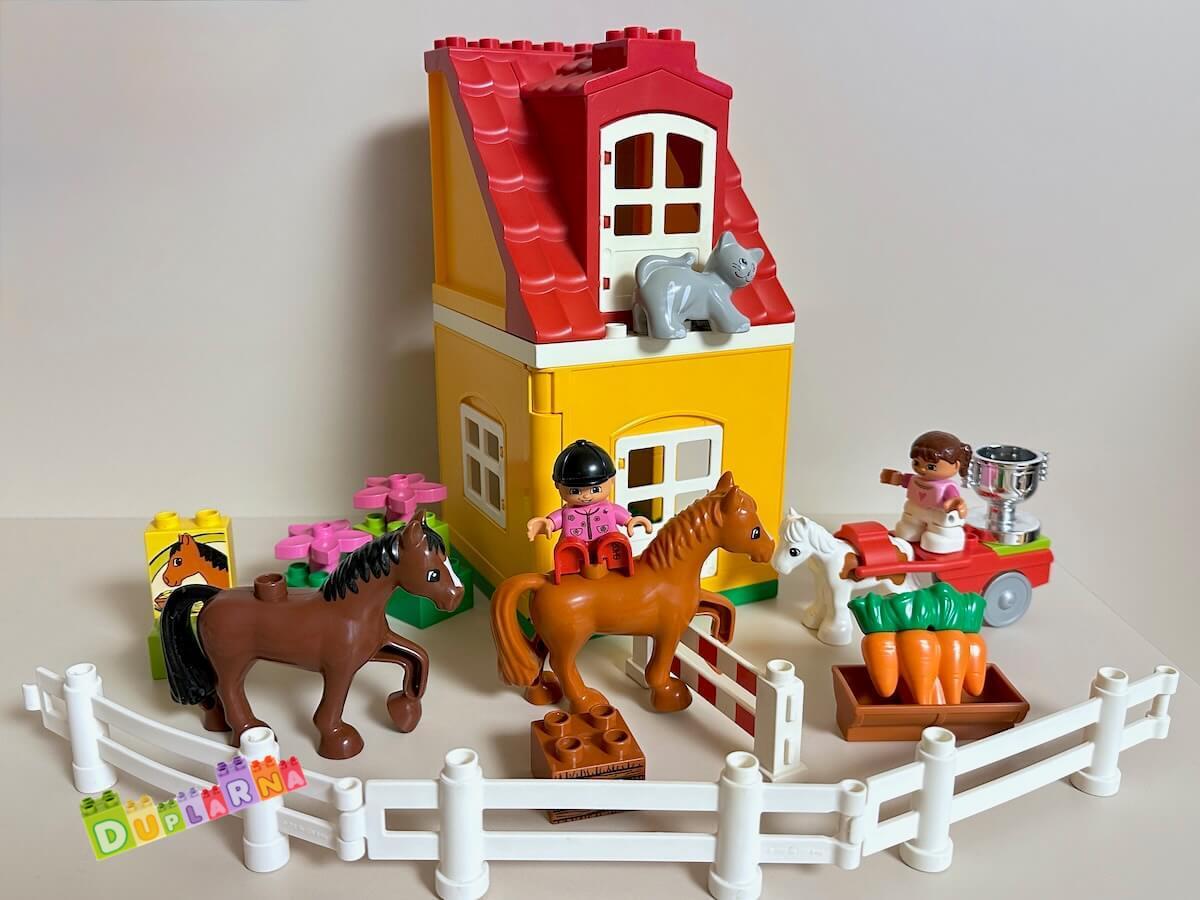 Lego Duplo 4974 - Koňské stáje / Farma
