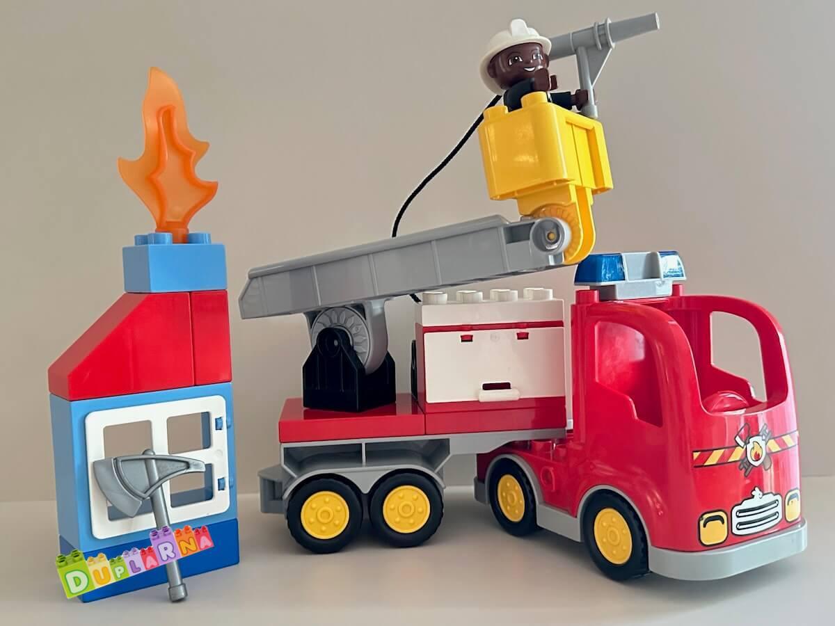 Lego Duplo 10592 - Hasičské auto - Hasiči