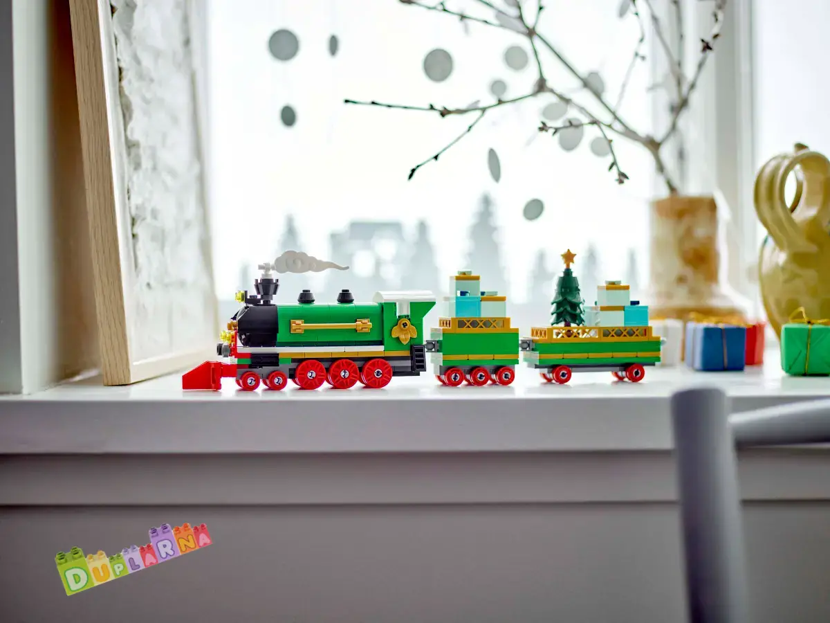 Lego VIP 40700 - Vánoční vláček