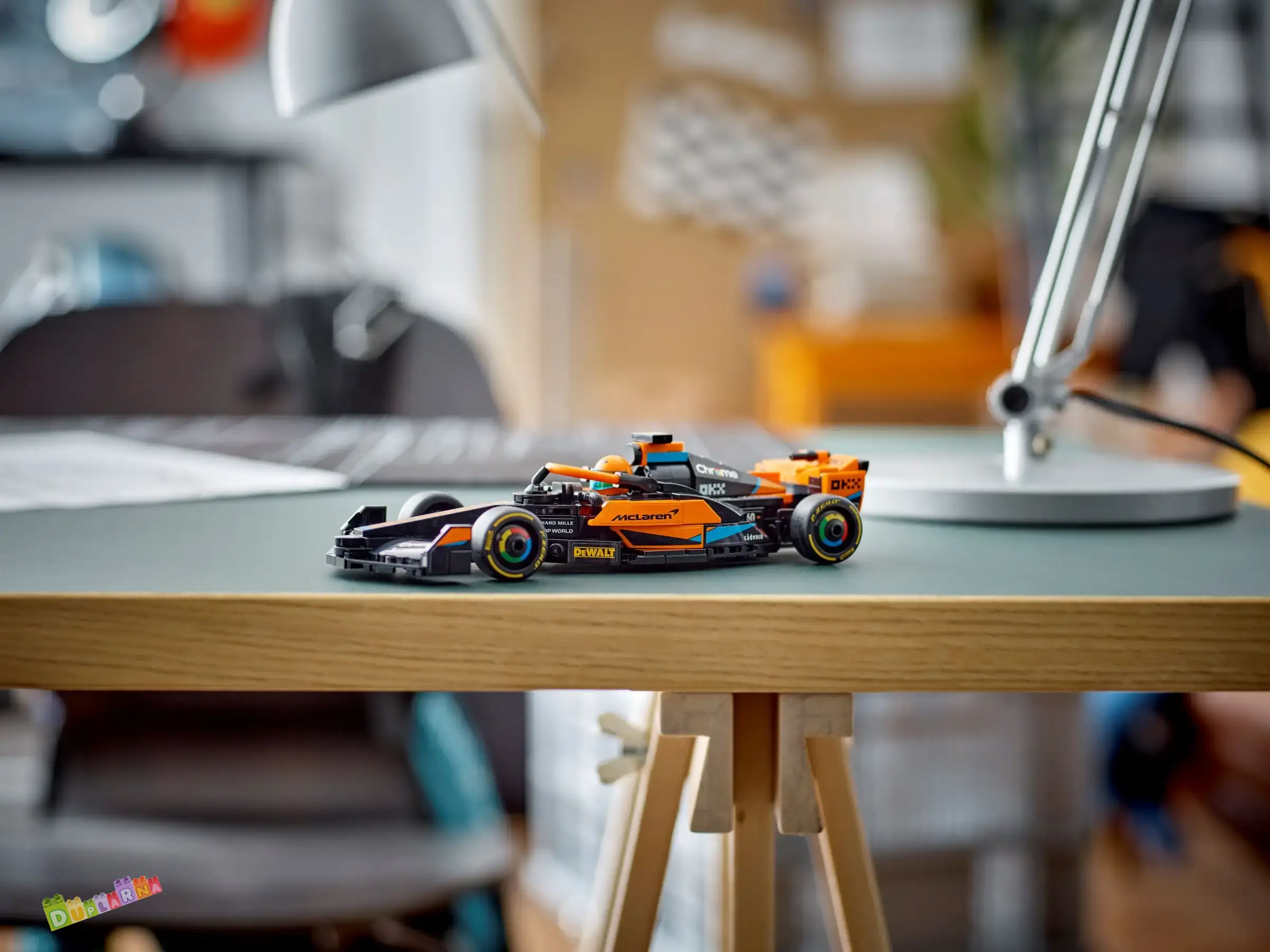Lego Technic 76919 - Závodní auto McLaren Formule 1 2023