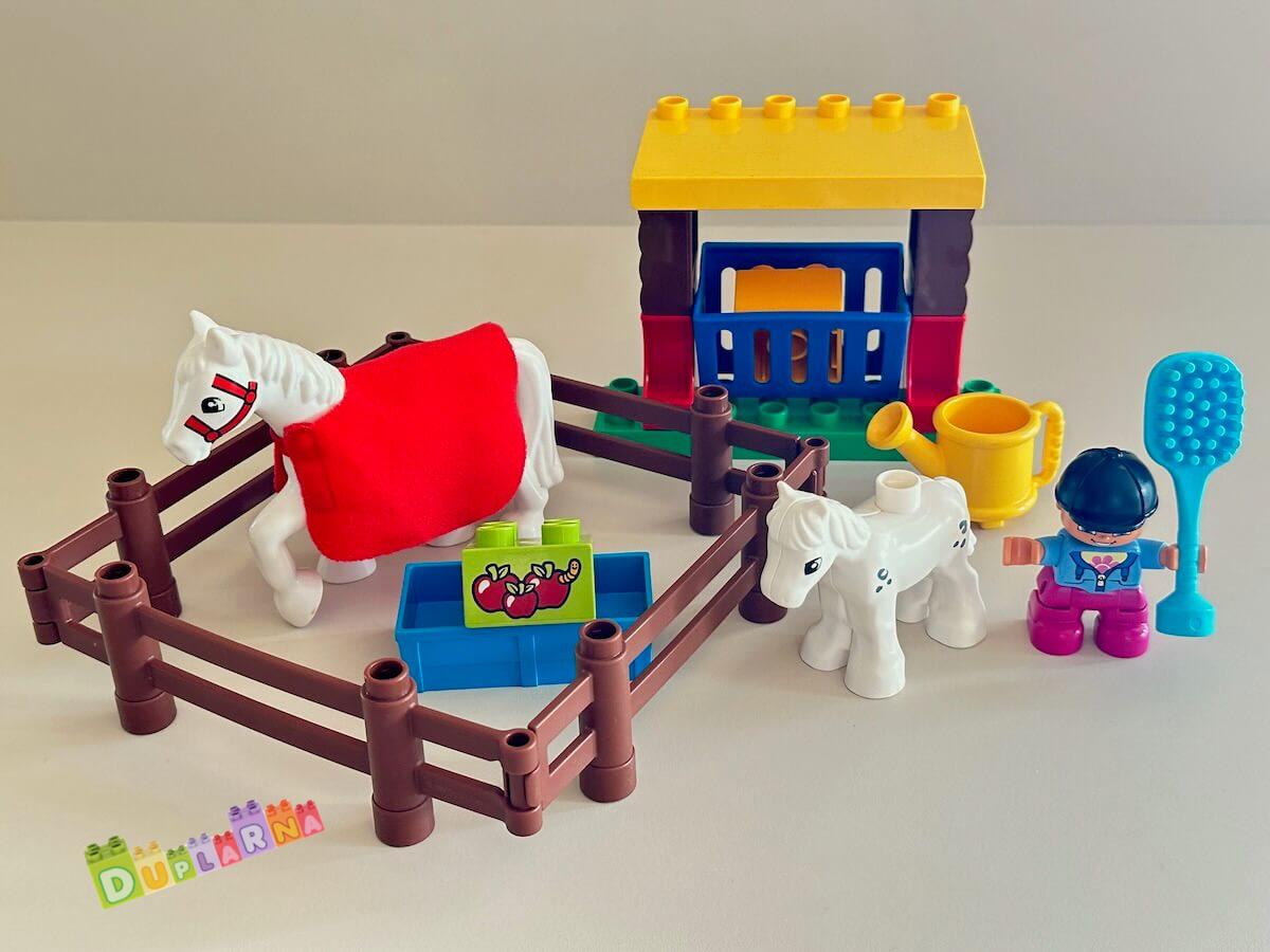 Lego Duplo 10806 - Koňské Stáje / Menší farma