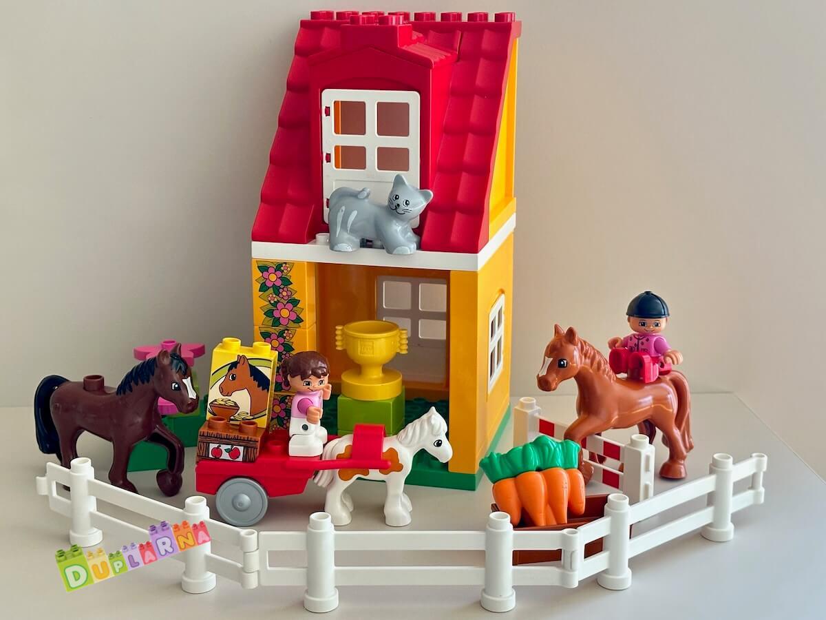 Lego Duplo 4974 - Koňské stáje / Farma