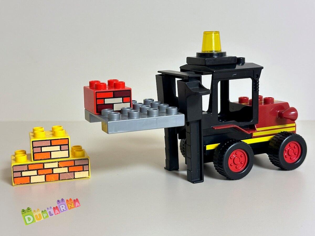 Lego Duplo 3298 - Vysokozdvižný nakladač Sumsy - Bořek stavitel