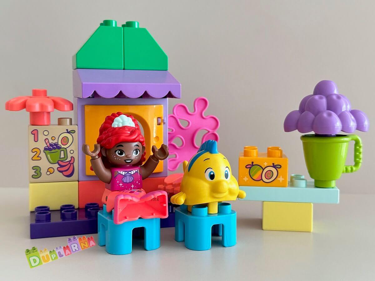 Lego Duplo 10420 - Ariel a Šupinka – stánek s kávou